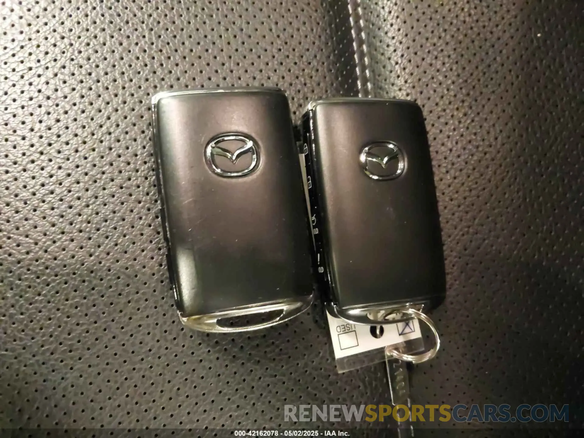11 fotografías del automóvil dañado JM3KFBCM9R0390733 MAZDA CX-5 2024
