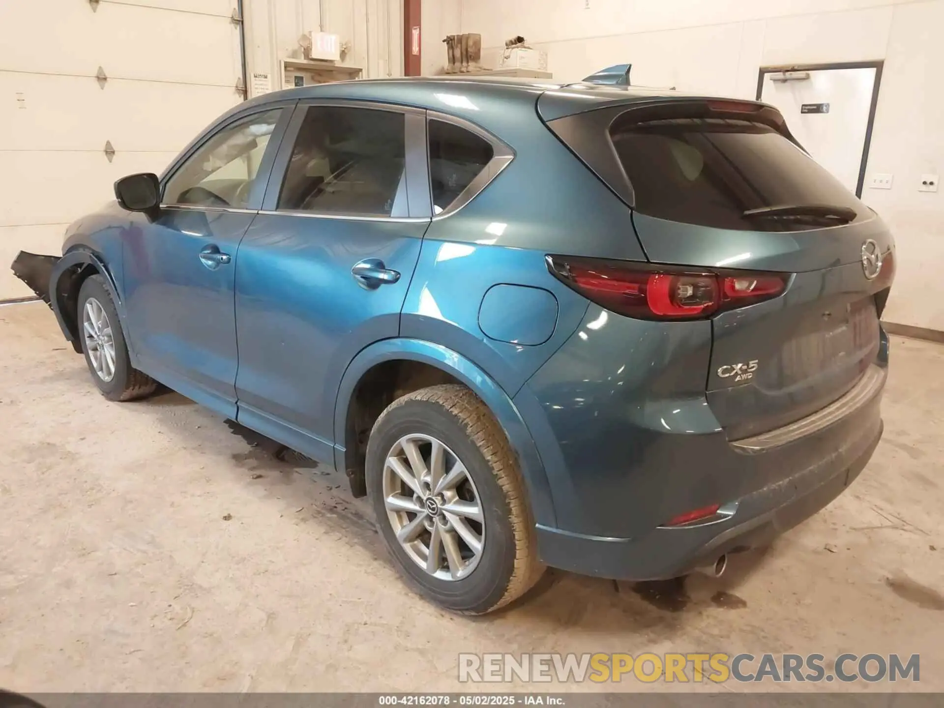 3 fotografías del automóvil dañado JM3KFBCM9R0390733 MAZDA CX-5 2024