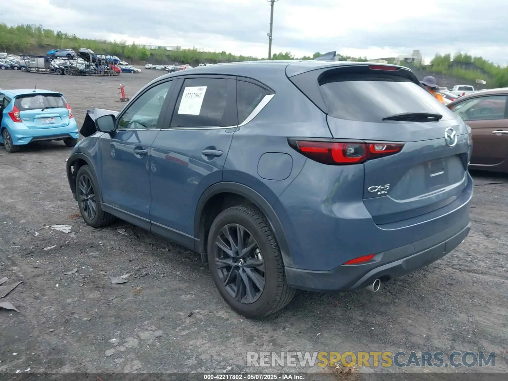 3 fotografías del automóvil dañado JM3KFBCM9R0393213 MAZDA CX-5 2024