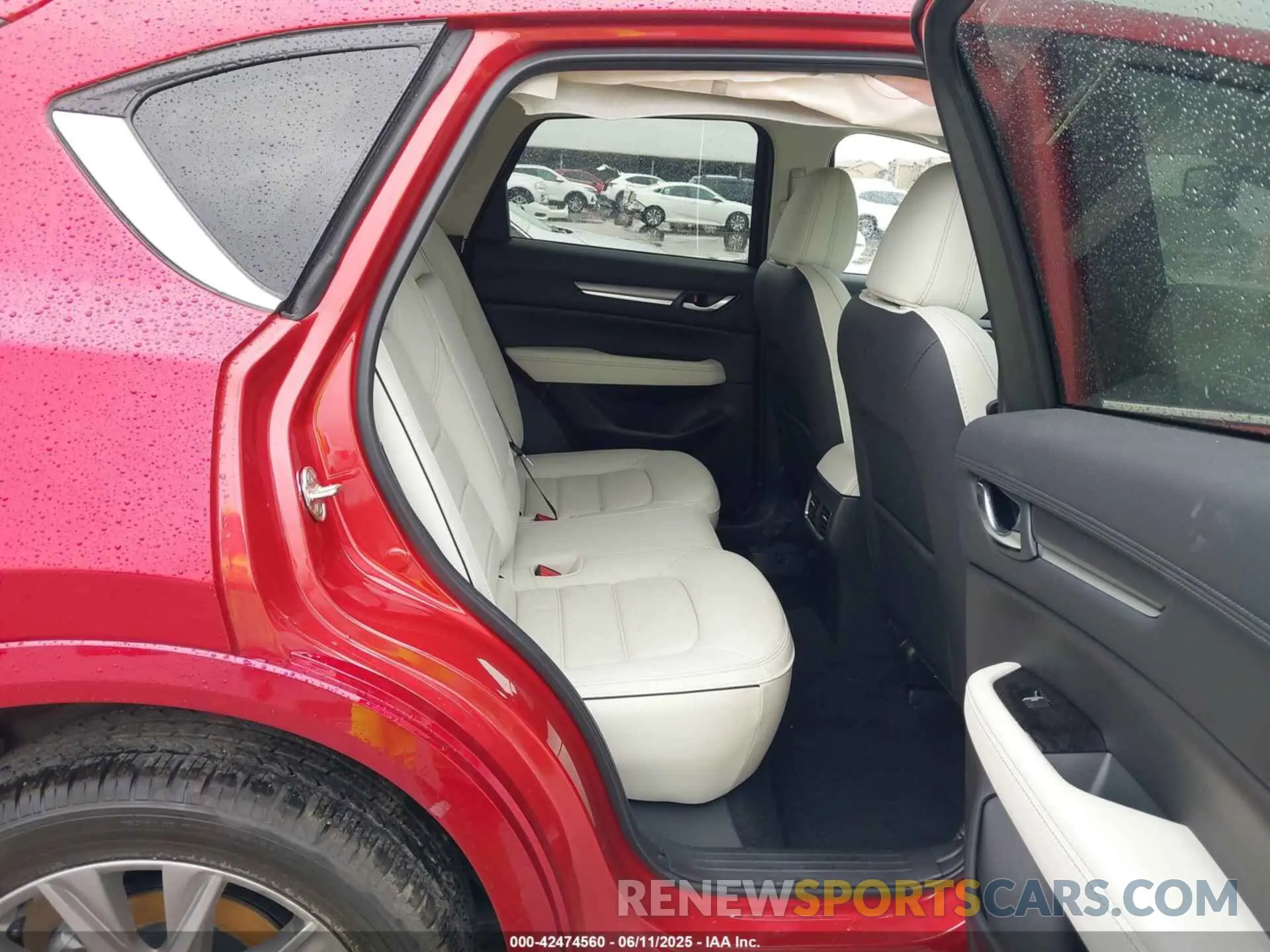 8 fotografías del automóvil dañado JM3KFBDL1R0520817 MAZDA CX-5 2024