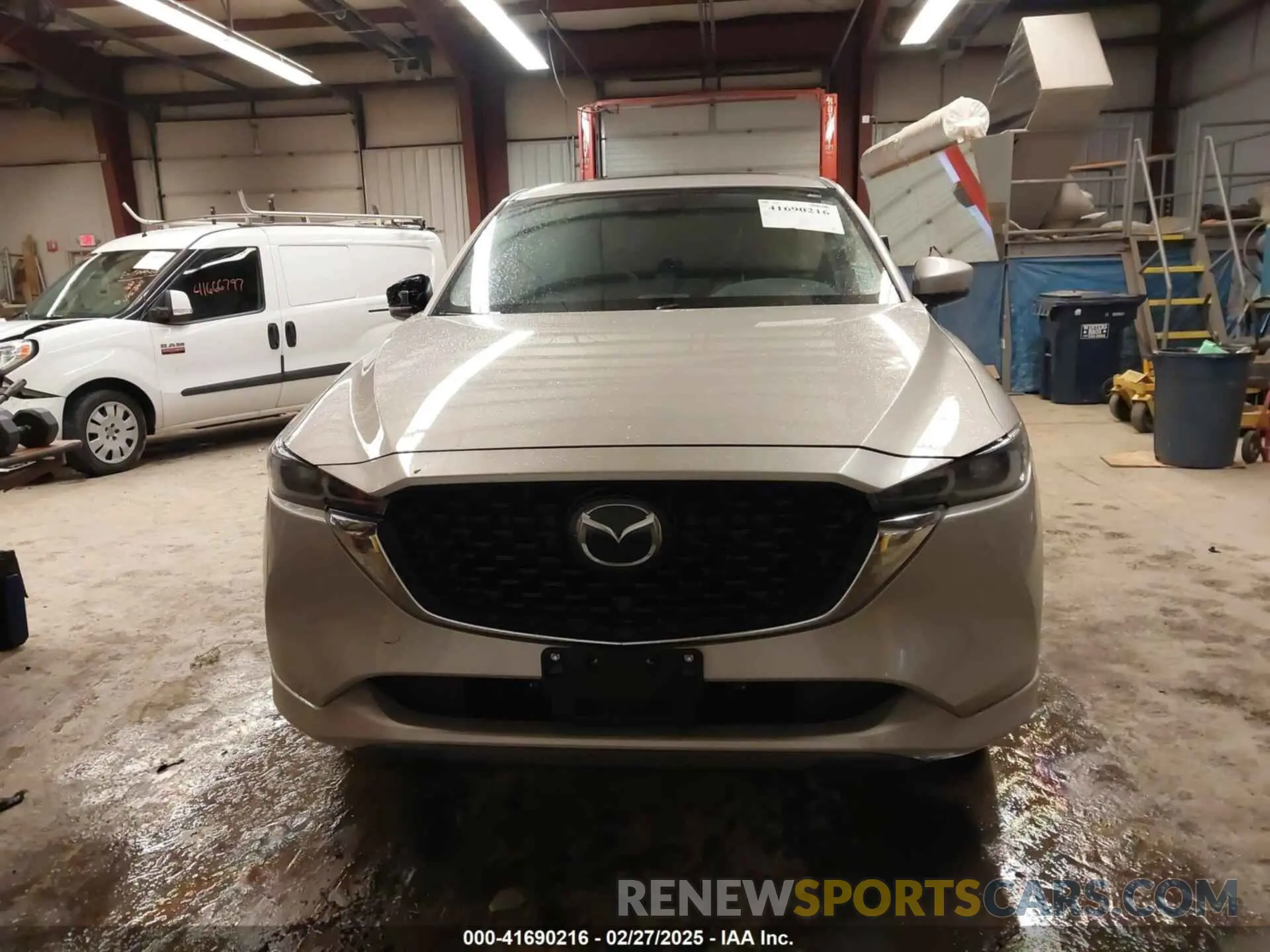 12 fotografías del automóvil dañado JM3KFBDL2R0431998 MAZDA CX-5 2024