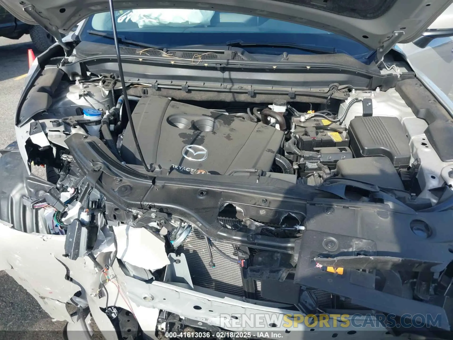 10 fotografías del automóvil dañado JM3KFBDL3R0432240 MAZDA CX-5 2024