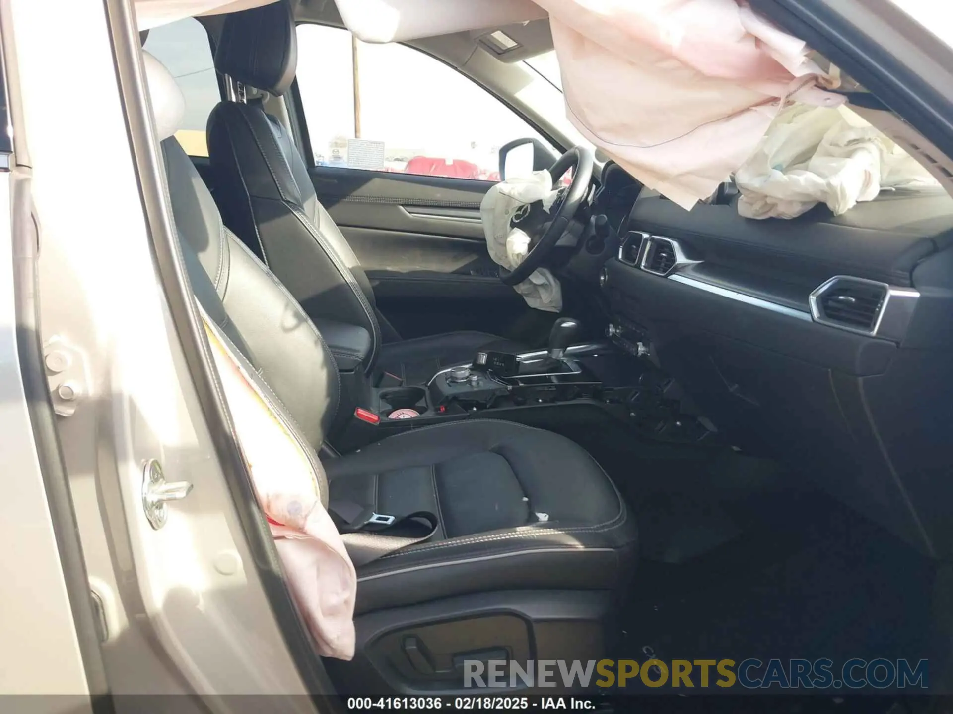 5 fotografías del automóvil dañado JM3KFBDL3R0432240 MAZDA CX-5 2024