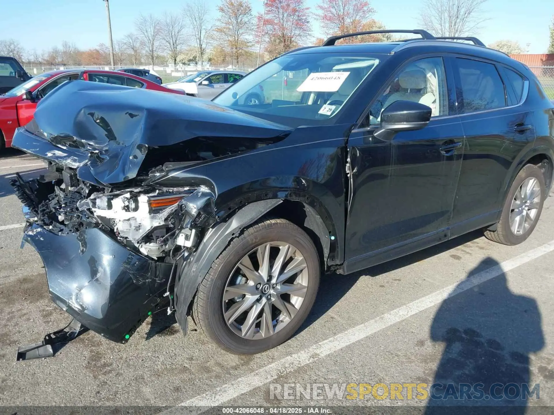 2 fotografías del automóvil dañado JM3KFBDL4R0480913 MAZDA CX-5 2024