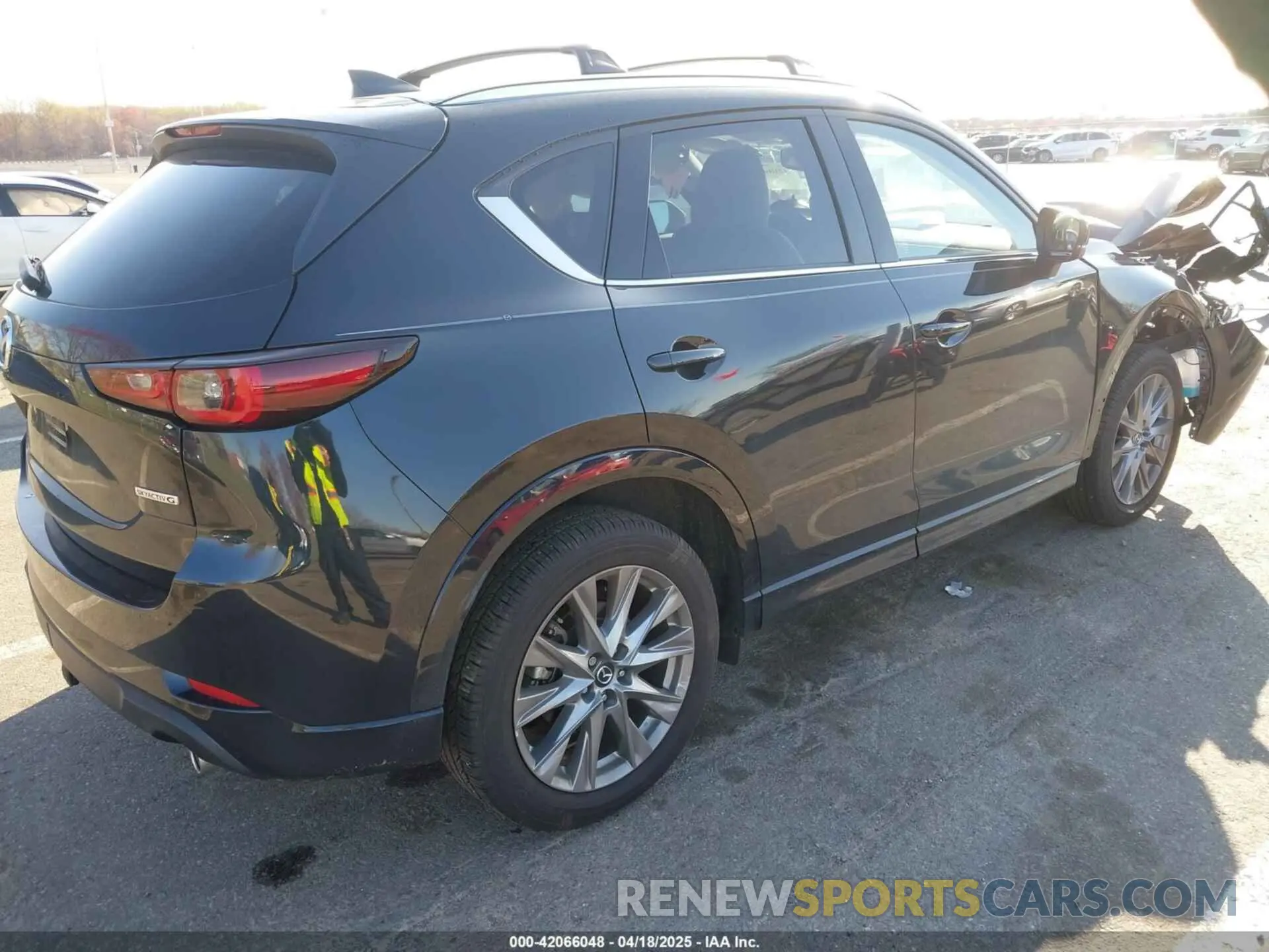 4 fotografías del automóvil dañado JM3KFBDL4R0480913 MAZDA CX-5 2024