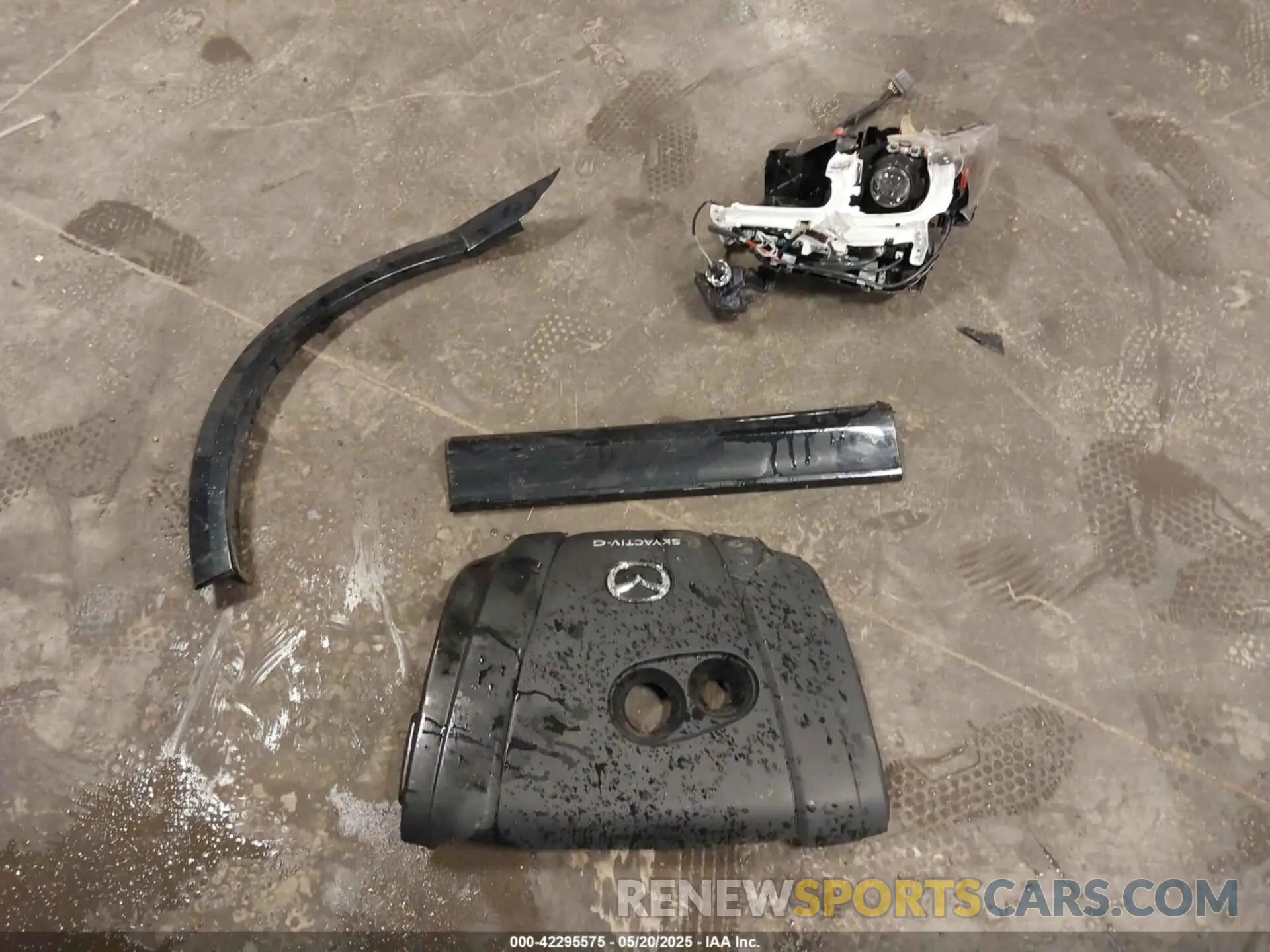 12 fotografías del automóvil dañado JM3KFBDL7R0532423 MAZDA CX-5 2024