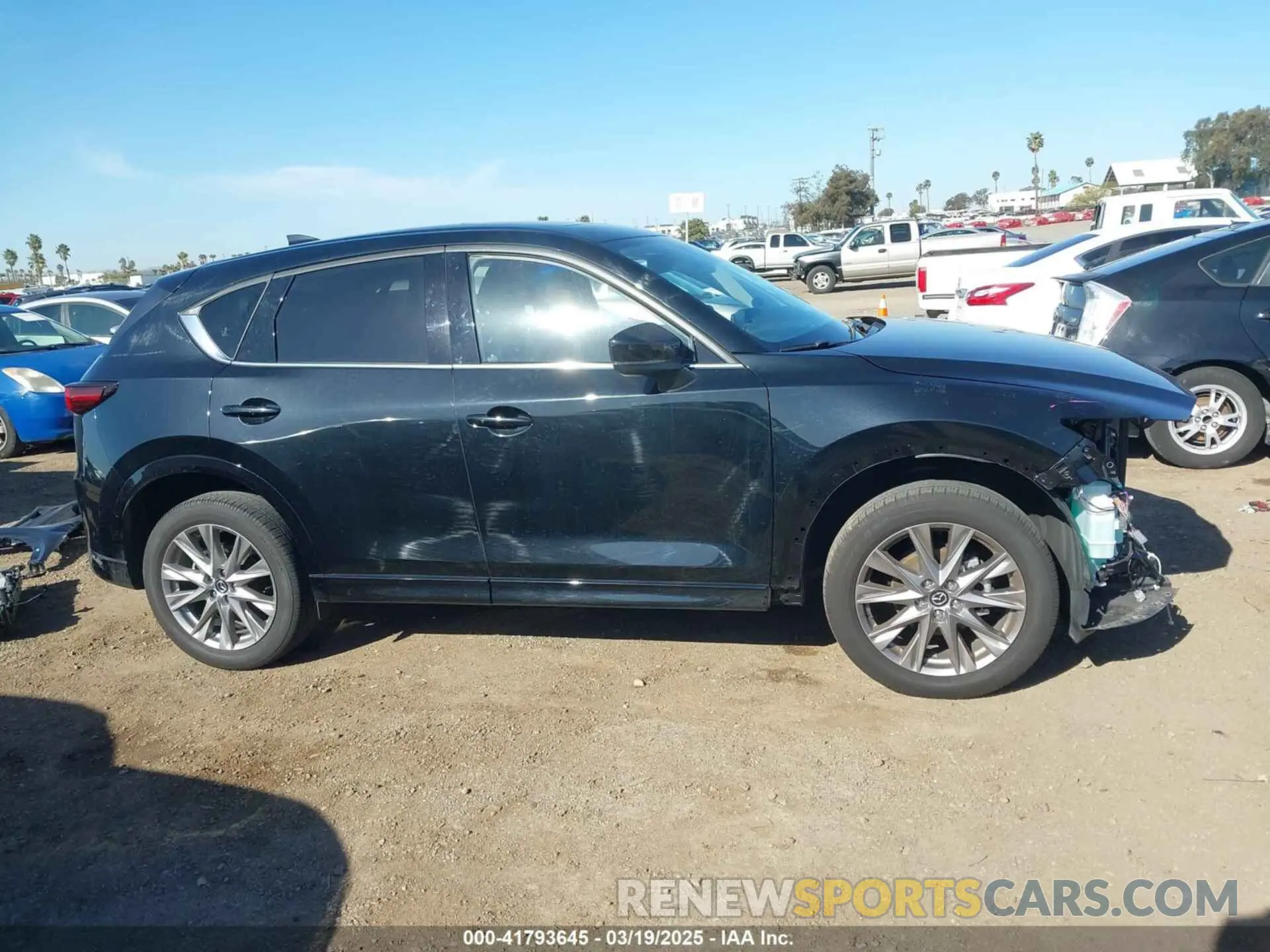 14 fotografías del automóvil dañado JM3KFBDL8R0431665 MAZDA CX-5 2024