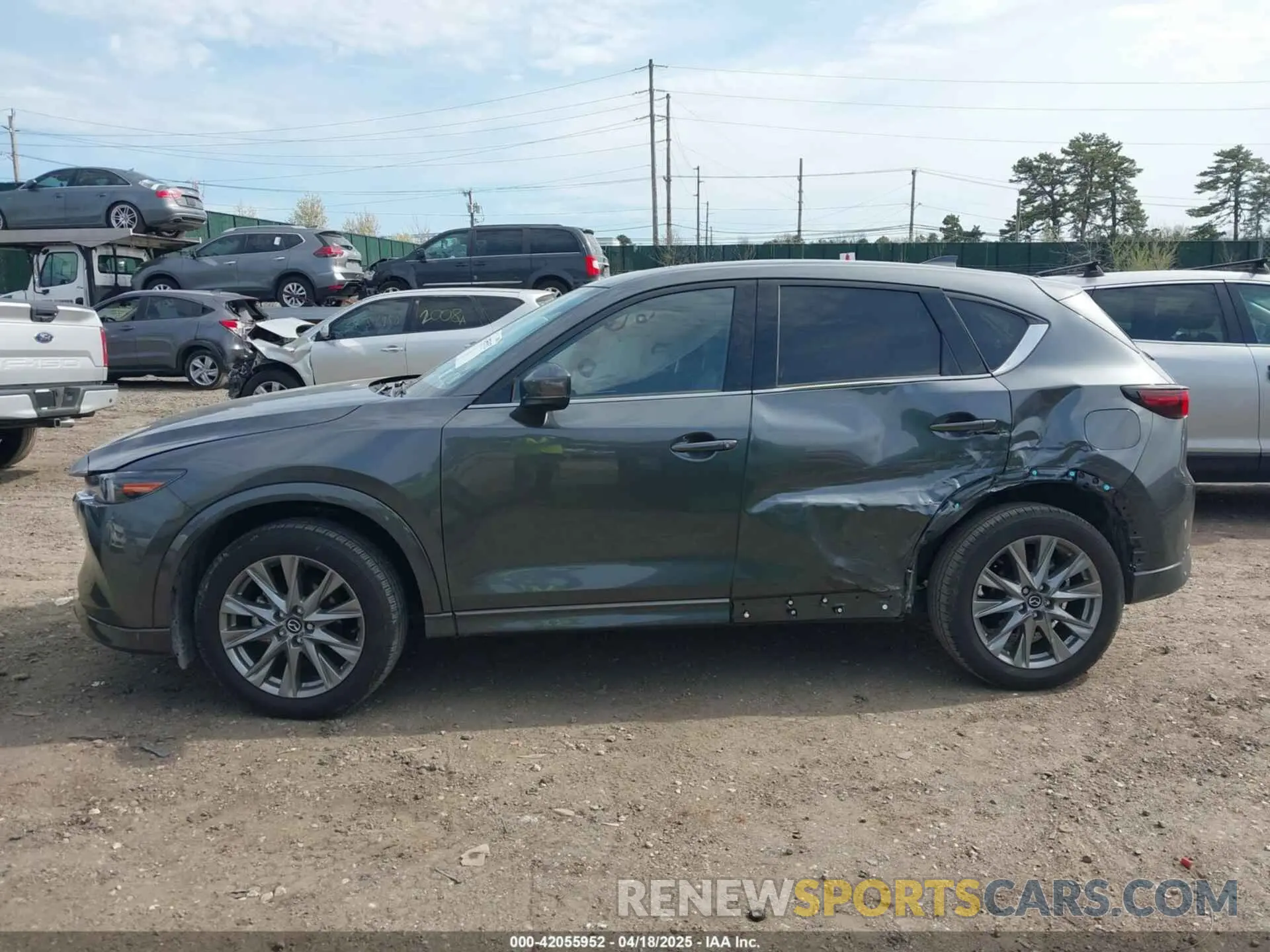 14 fotografías del automóvil dañado JM3KFBDLXR0486618 MAZDA CX-5 2024