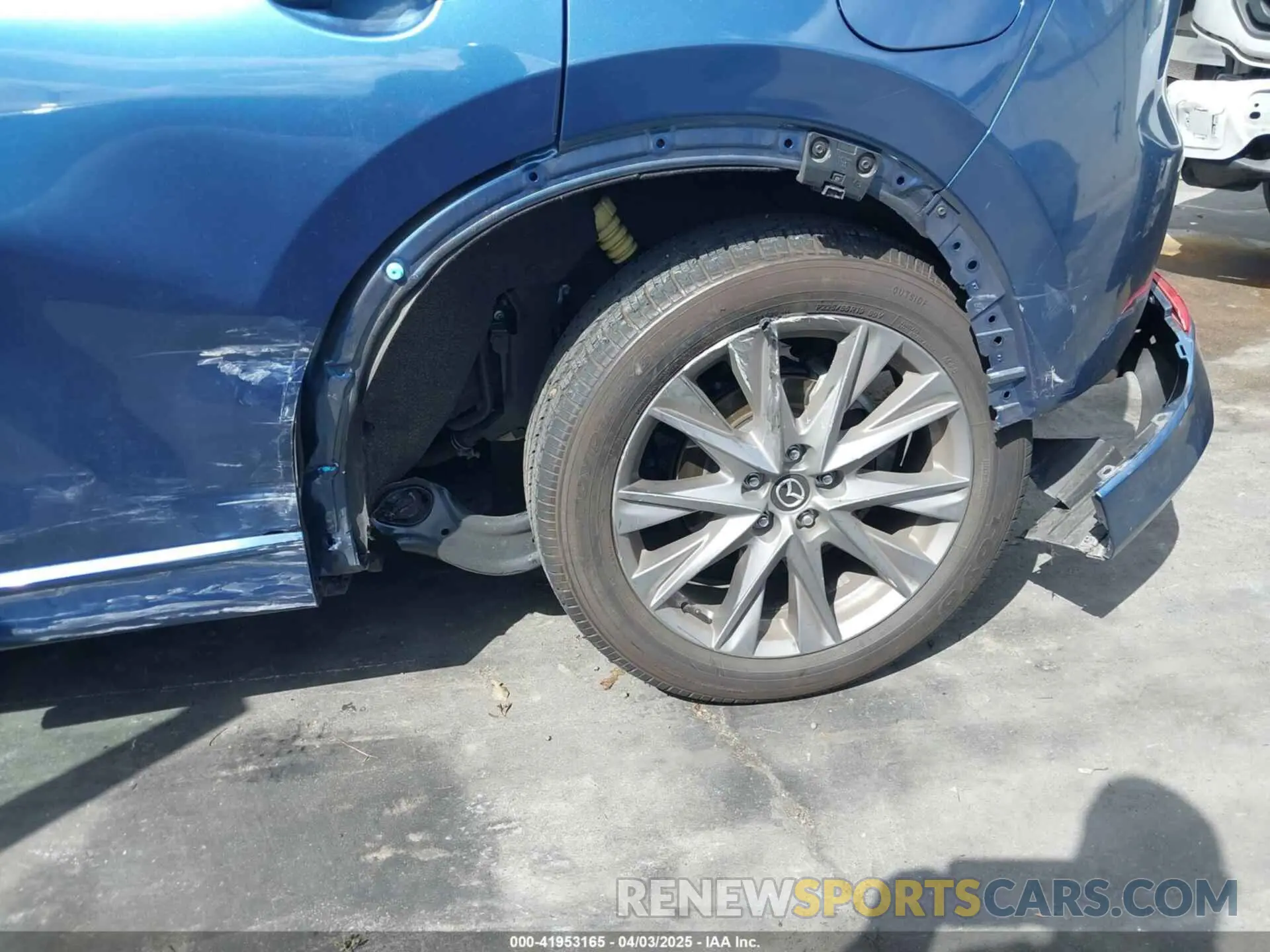 6 fotografías del automóvil dañado JM3KFBDM0R0375231 MAZDA CX-5 2024