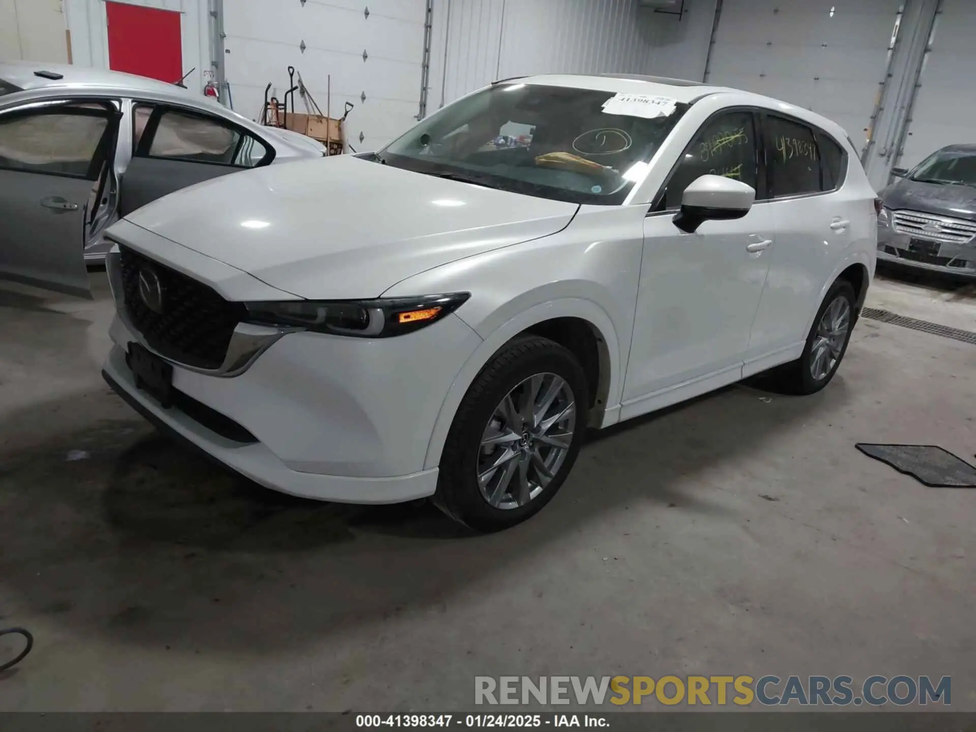 2 fotografías del automóvil dañado JM3KFBDM0R0387539 MAZDA CX-5 2024