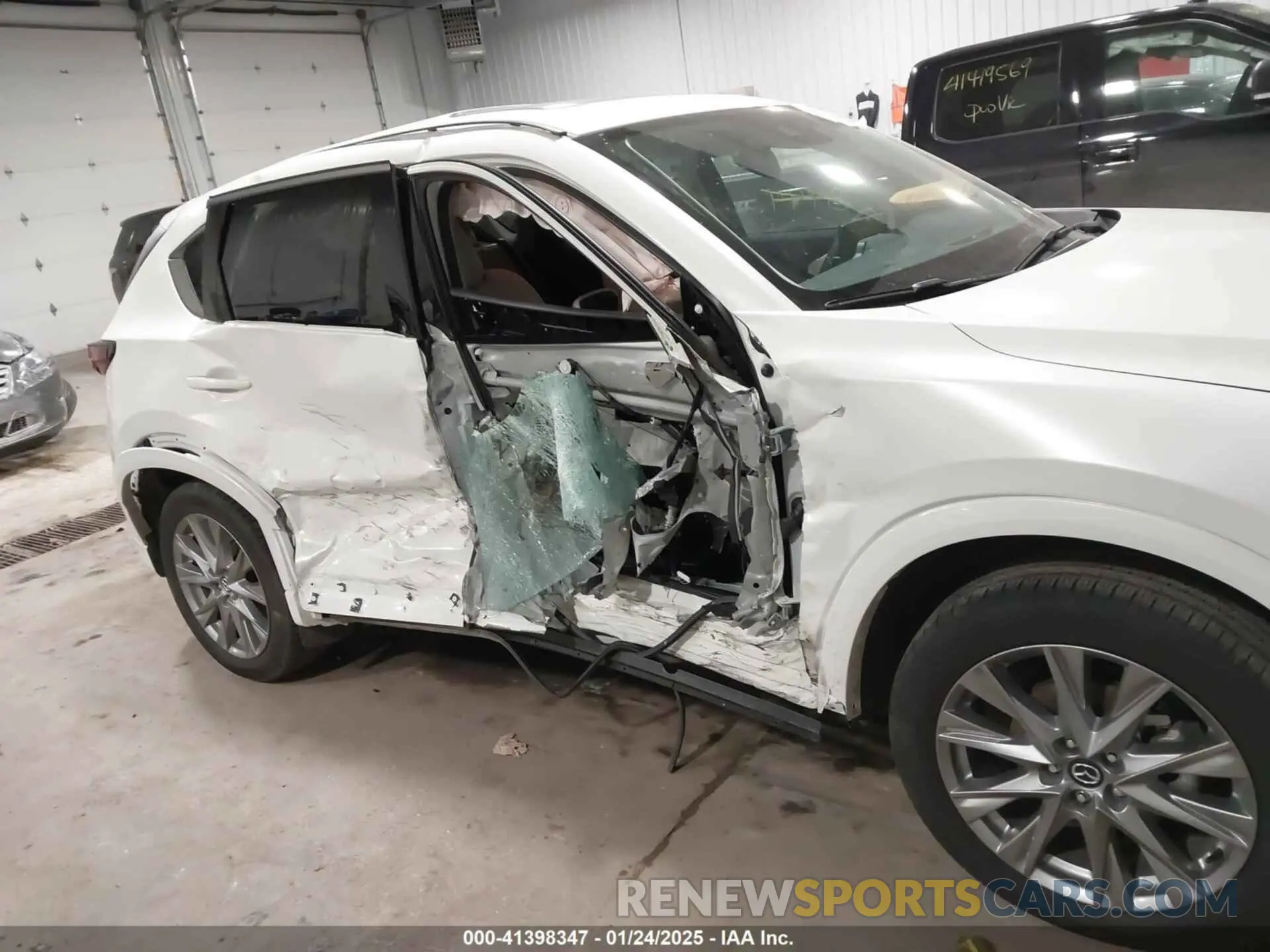 6 fotografías del automóvil dañado JM3KFBDM0R0387539 MAZDA CX-5 2024
