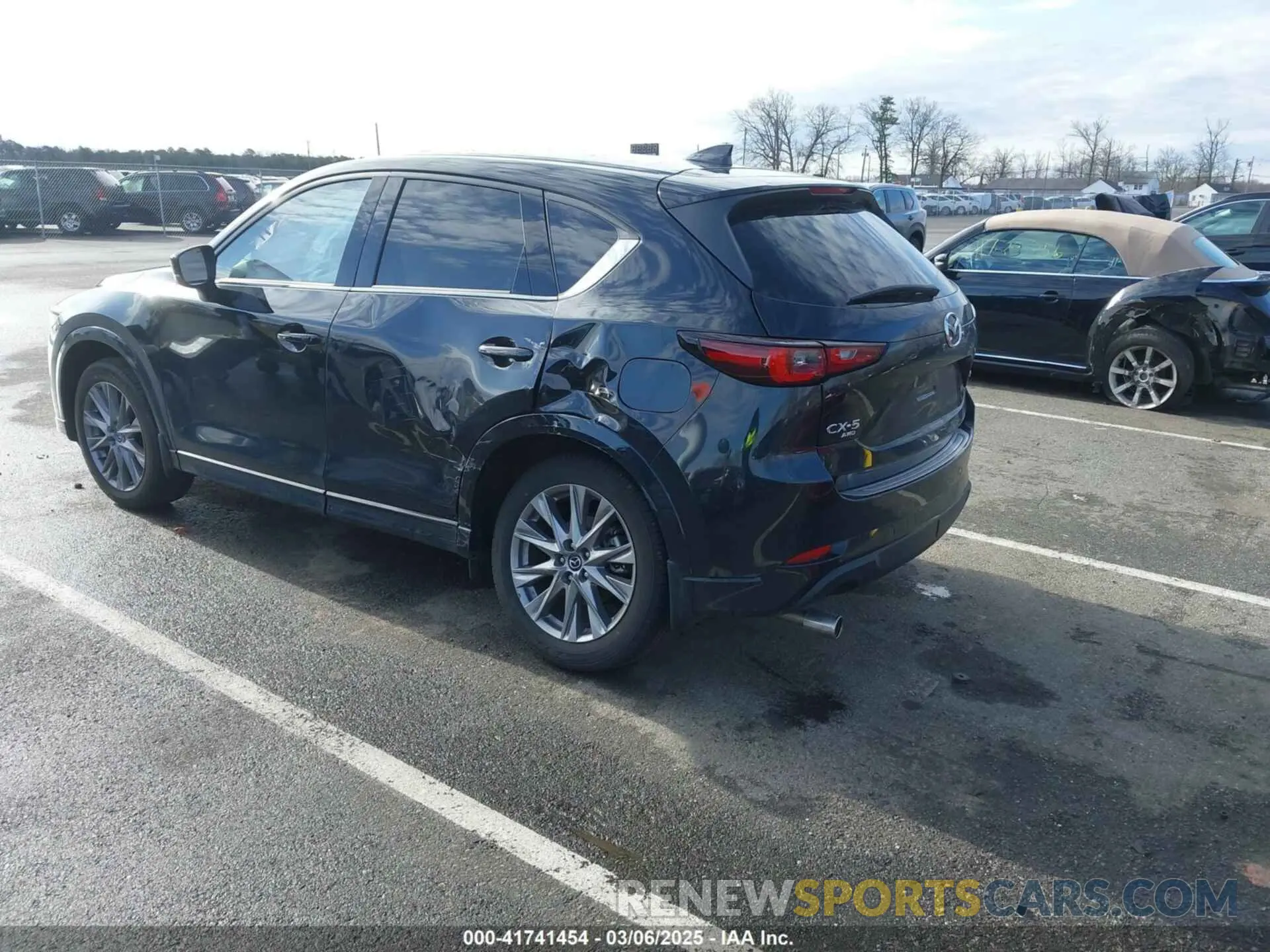 3 fotografías del automóvil dañado JM3KFBDM3R0400333 MAZDA CX-5 2024