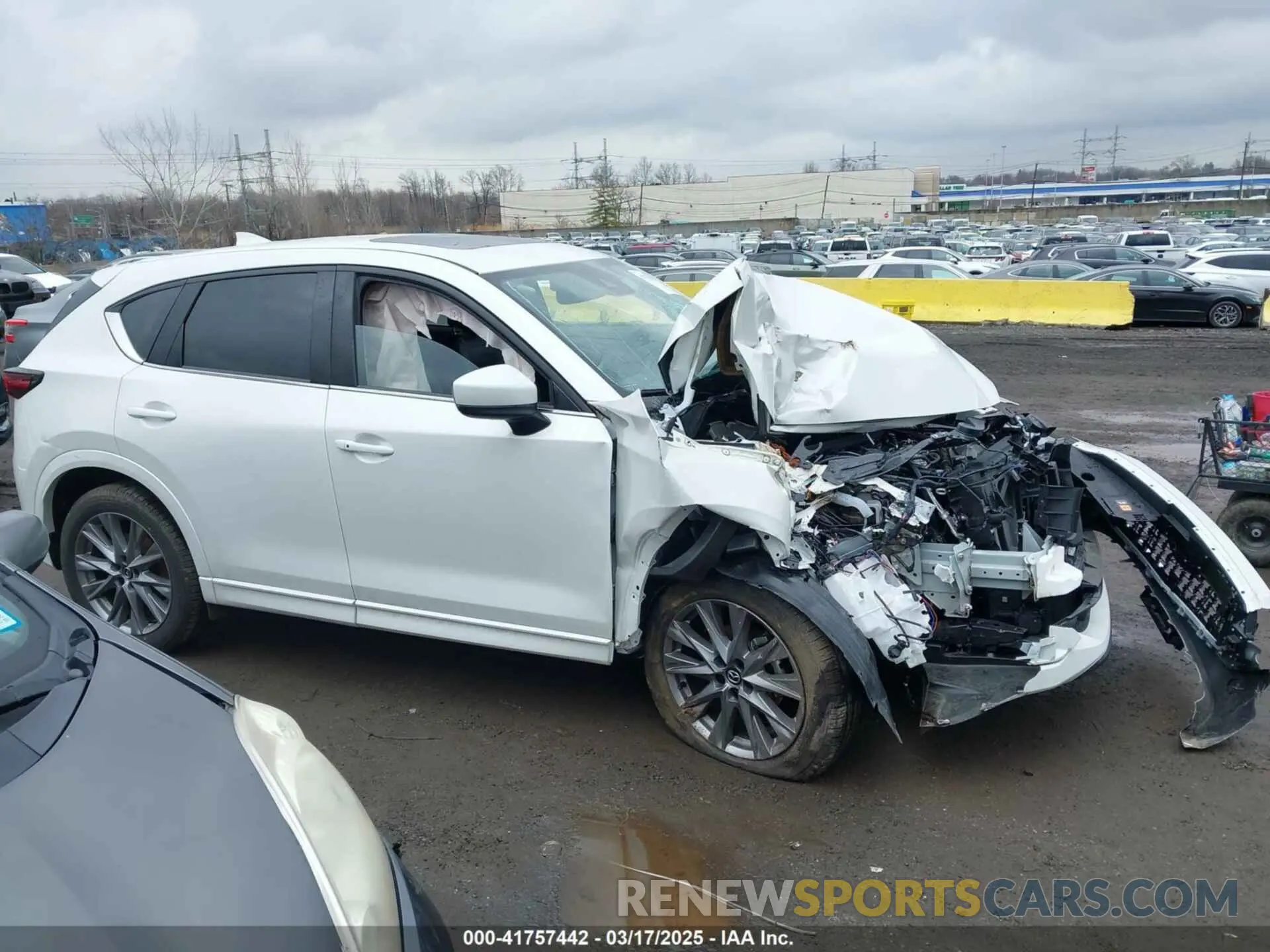 13 fotografías del automóvil dañado JM3KFBDMXR0401172 MAZDA CX-5 2024