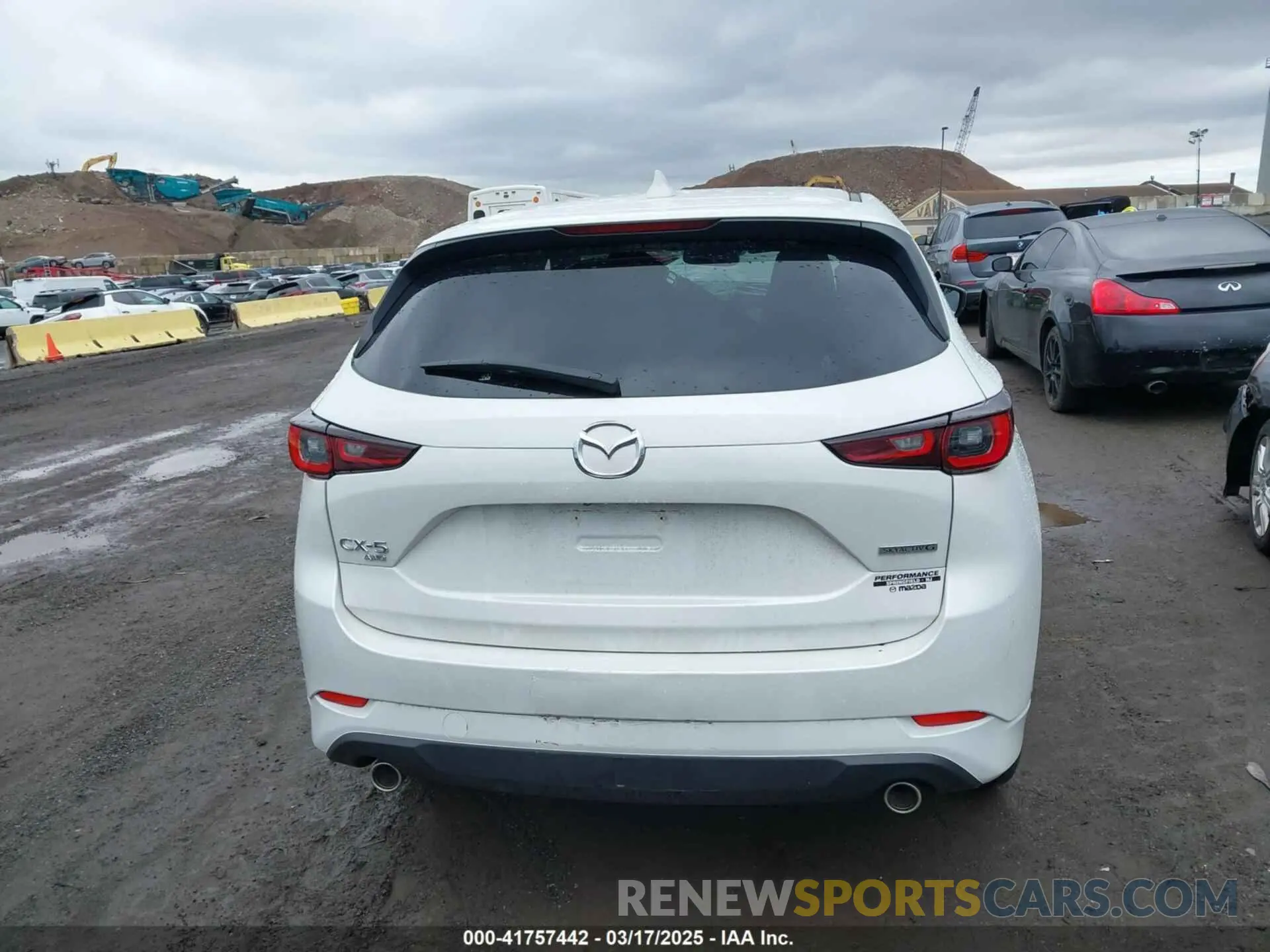 16 fotografías del automóvil dañado JM3KFBDMXR0401172 MAZDA CX-5 2024