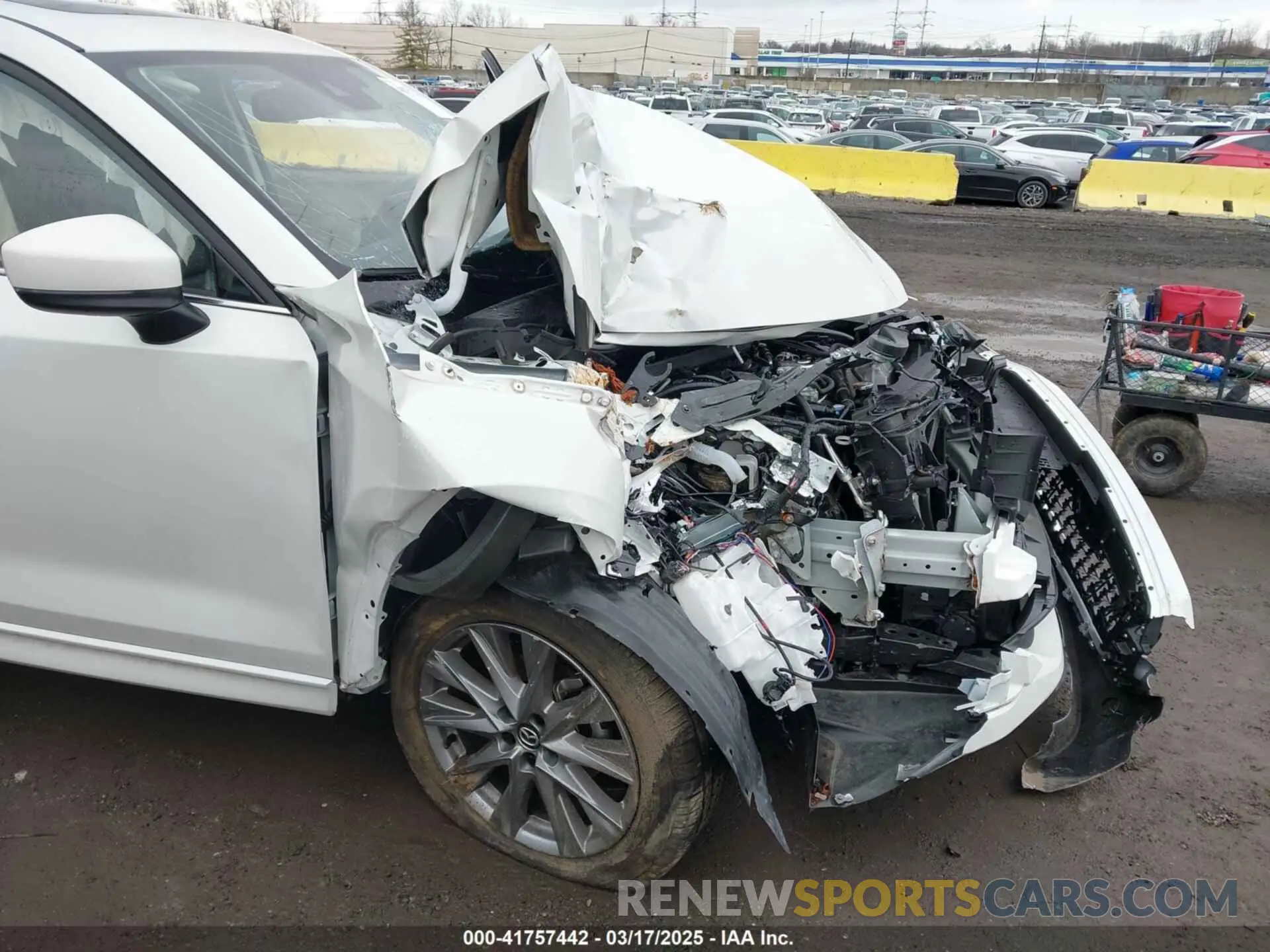17 fotografías del automóvil dañado JM3KFBDMXR0401172 MAZDA CX-5 2024