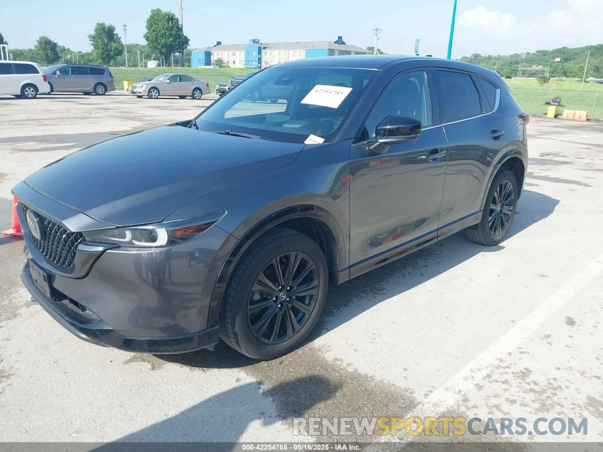 2 fotografías del automóvil dañado JM3KFBDY6R0396572 MAZDA CX-5 2024