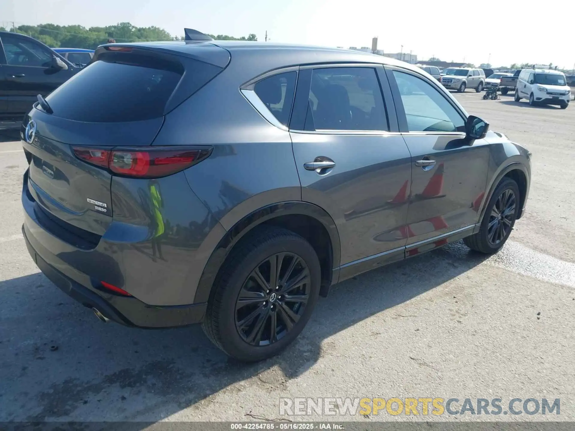4 fotografías del automóvil dañado JM3KFBDY6R0396572 MAZDA CX-5 2024