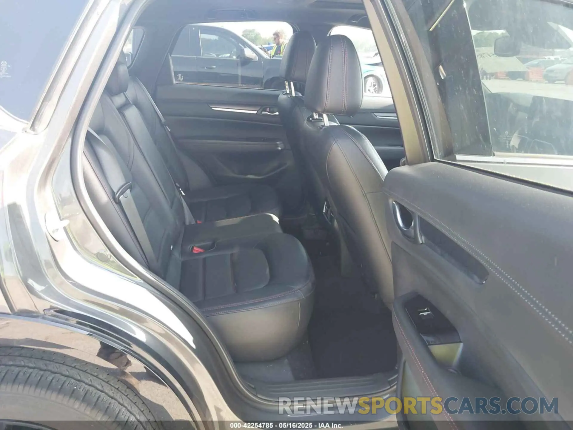 8 fotografías del automóvil dañado JM3KFBDY6R0396572 MAZDA CX-5 2024