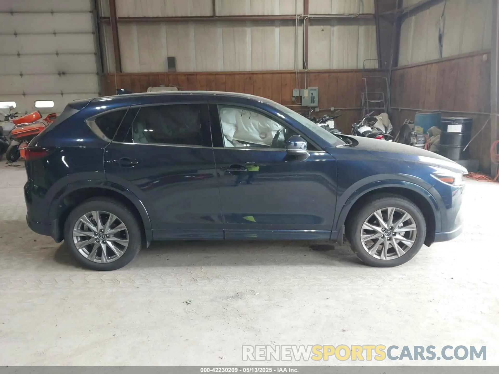 13 fotografías del automóvil dañado JM3KFBEL6R0491099 MAZDA CX-5 2024