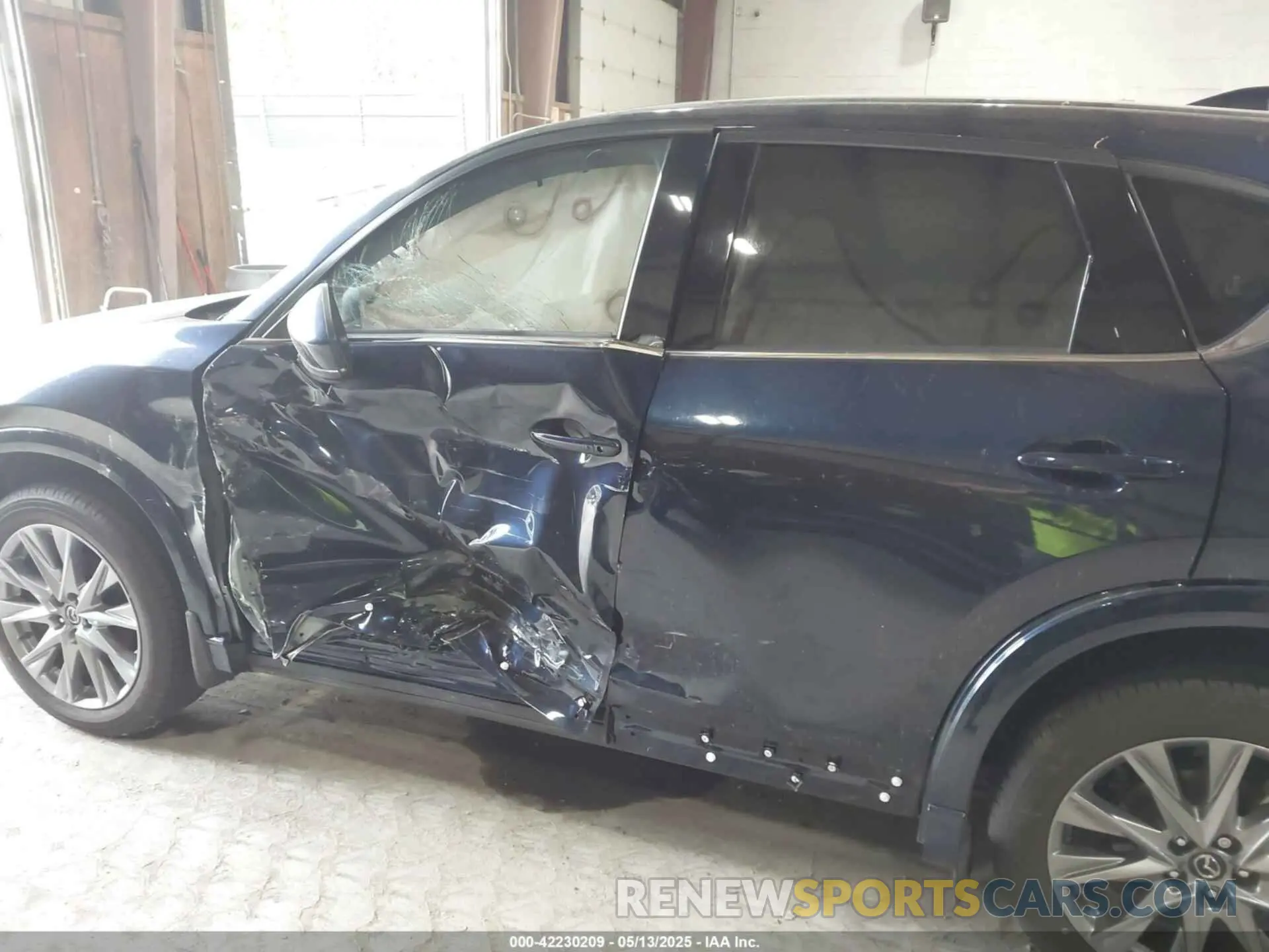 18 fotografías del automóvil dañado JM3KFBEL6R0491099 MAZDA CX-5 2024