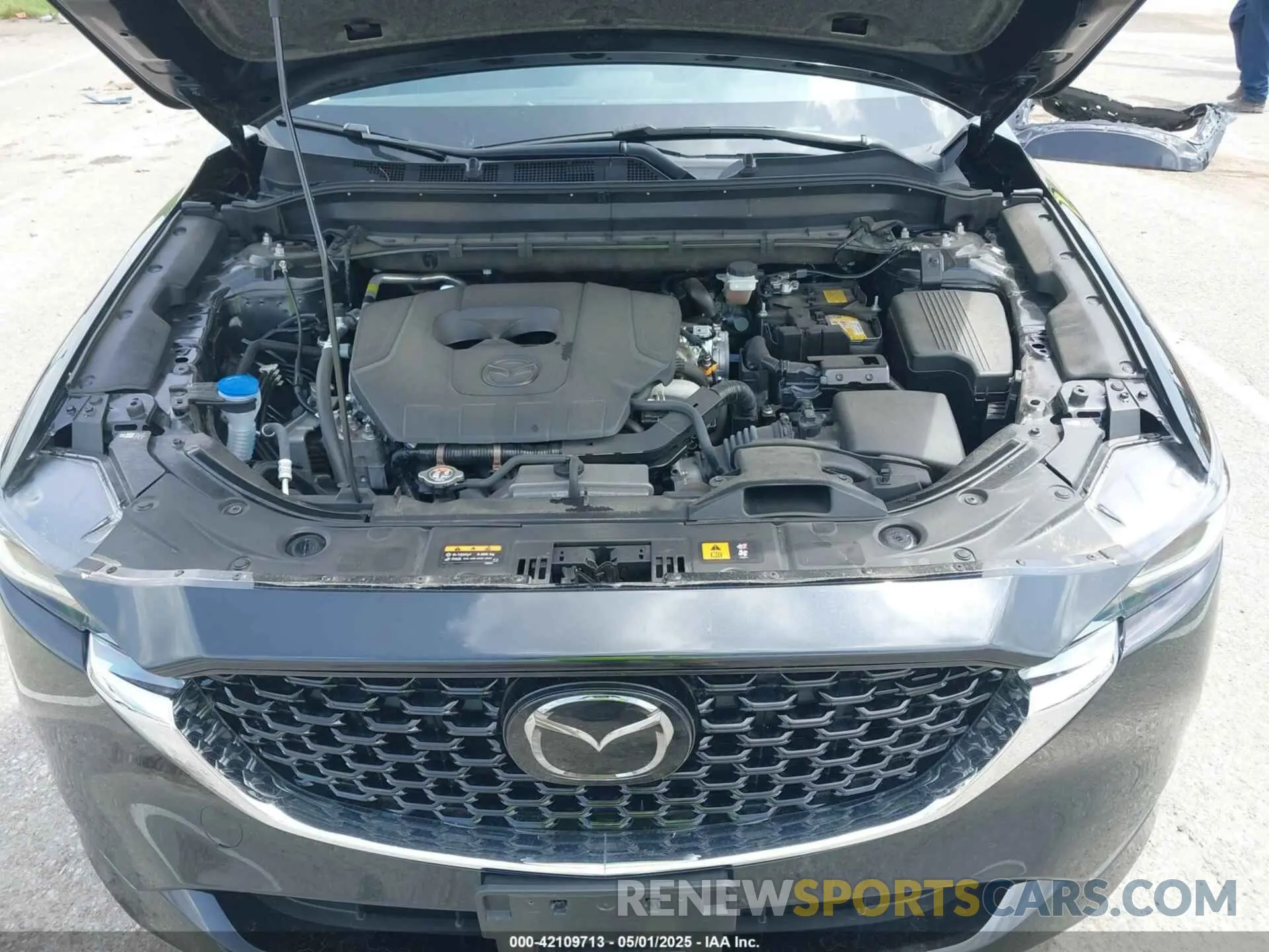 10 fotografías del automóvil dañado JM3KFBEM3R0374430 MAZDA CX-5 2024