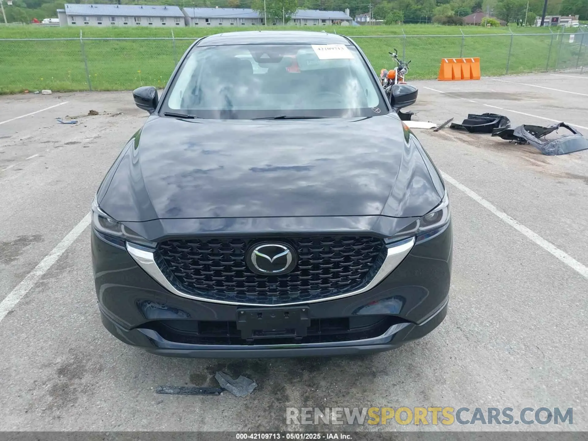 13 fotografías del automóvil dañado JM3KFBEM3R0374430 MAZDA CX-5 2024