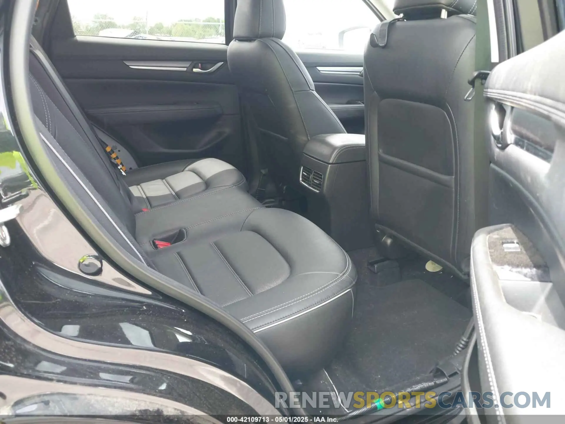 8 fotografías del automóvil dañado JM3KFBEM3R0374430 MAZDA CX-5 2024