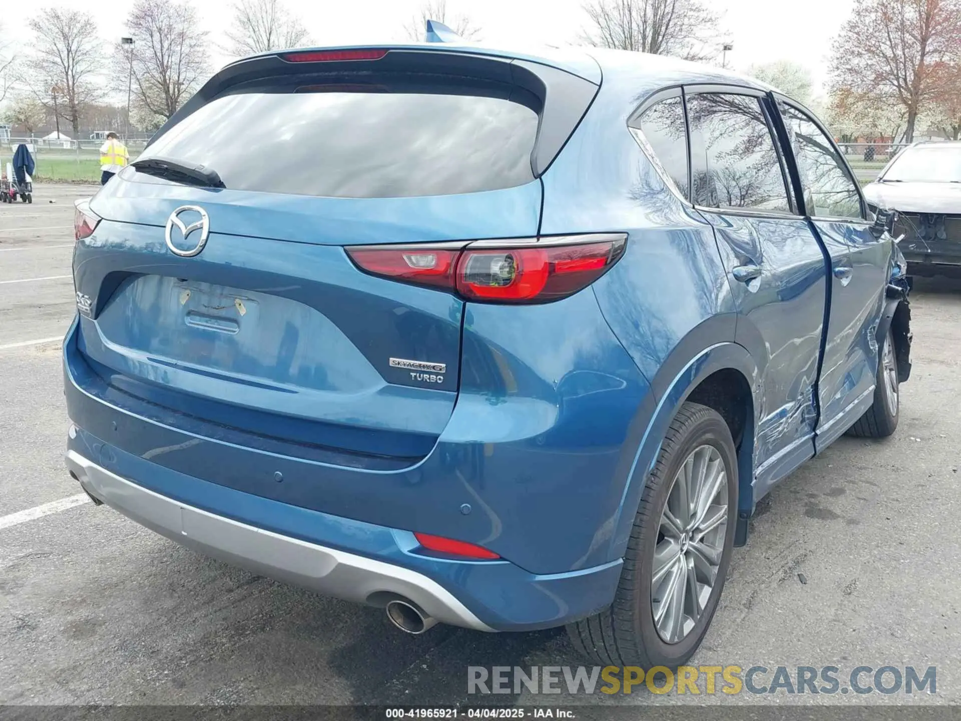 4 fotografías del automóvil dañado JM3KFBXY2R0353455 MAZDA CX-5 2024