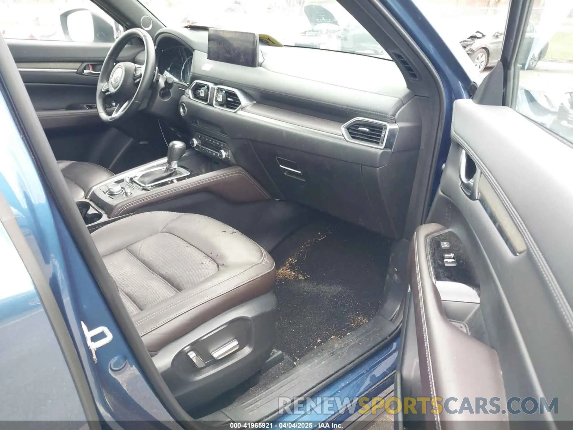 5 fotografías del automóvil dañado JM3KFBXY2R0353455 MAZDA CX-5 2024