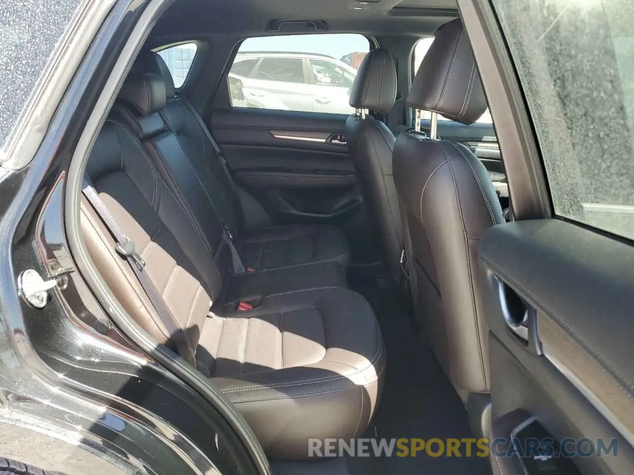 11 fotografías del automóvil dañado JM3KFBXY2R0354346 MAZDA CX-5 2024
