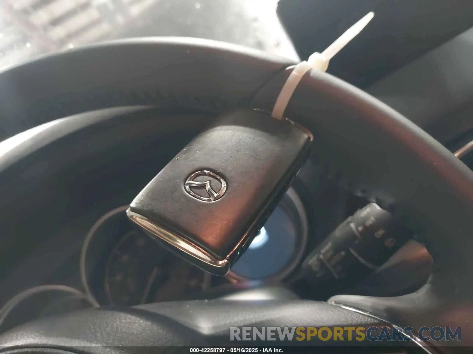 11 fotografías del automóvil dañado JM3KFBBL3S0549910 MAZDA CX-5 2025