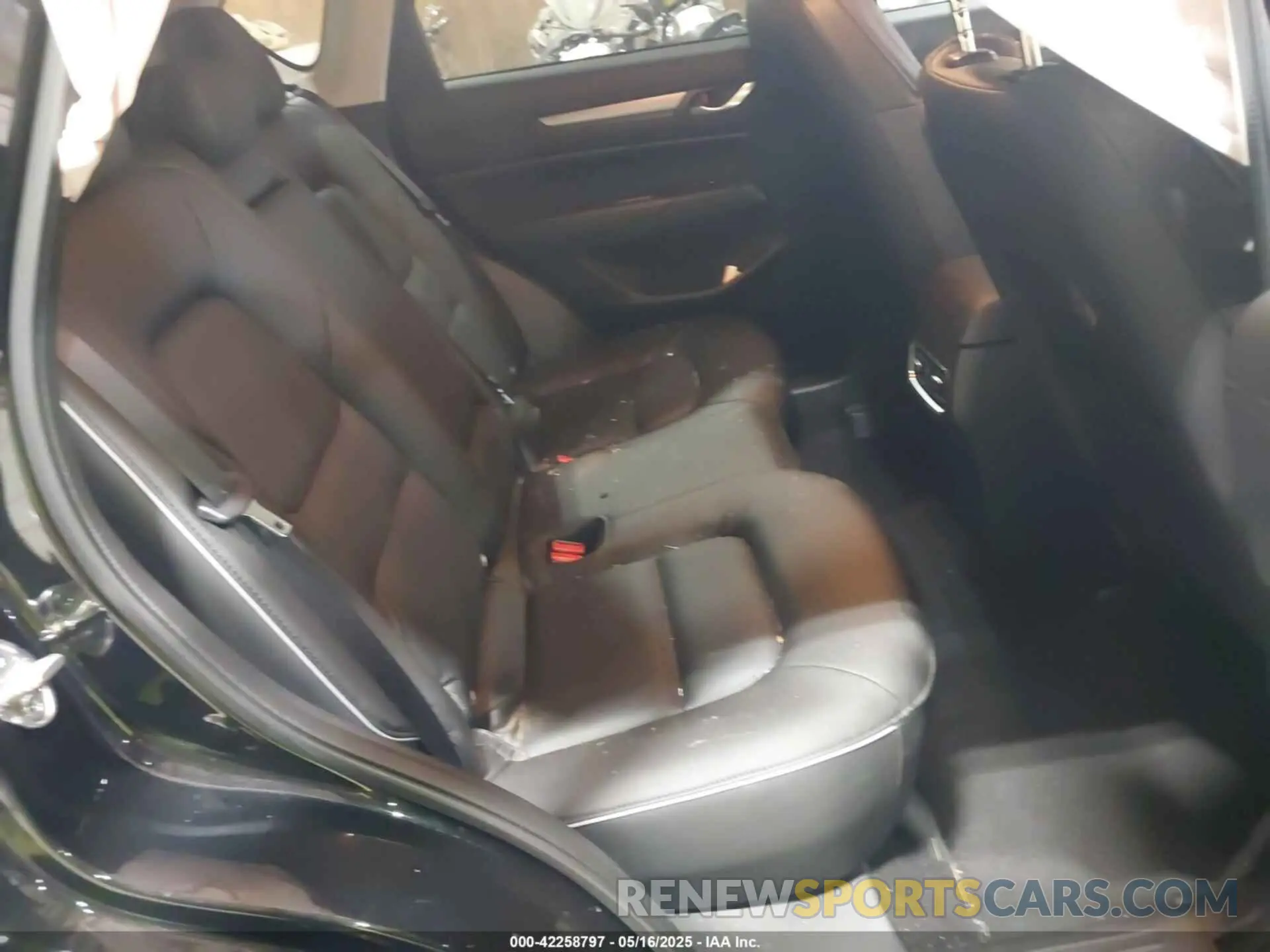 8 fotografías del automóvil dañado JM3KFBBL3S0549910 MAZDA CX-5 2025