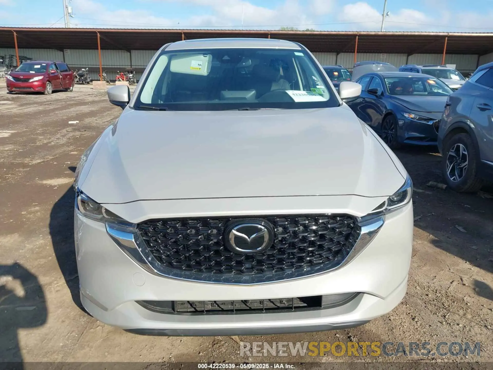 12 fotografías del automóvil dañado JM3KFBCL0S0618289 MAZDA CX-5 2025