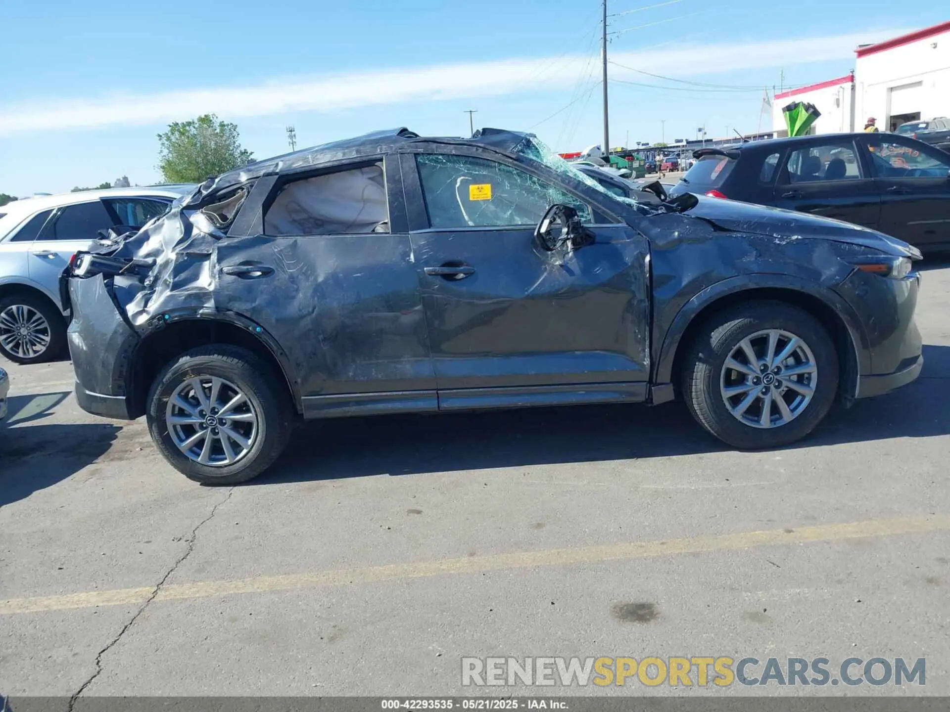 12 fotografías del automóvil dañado JM3KFBCL0S0628563 MAZDA CX-5 2025