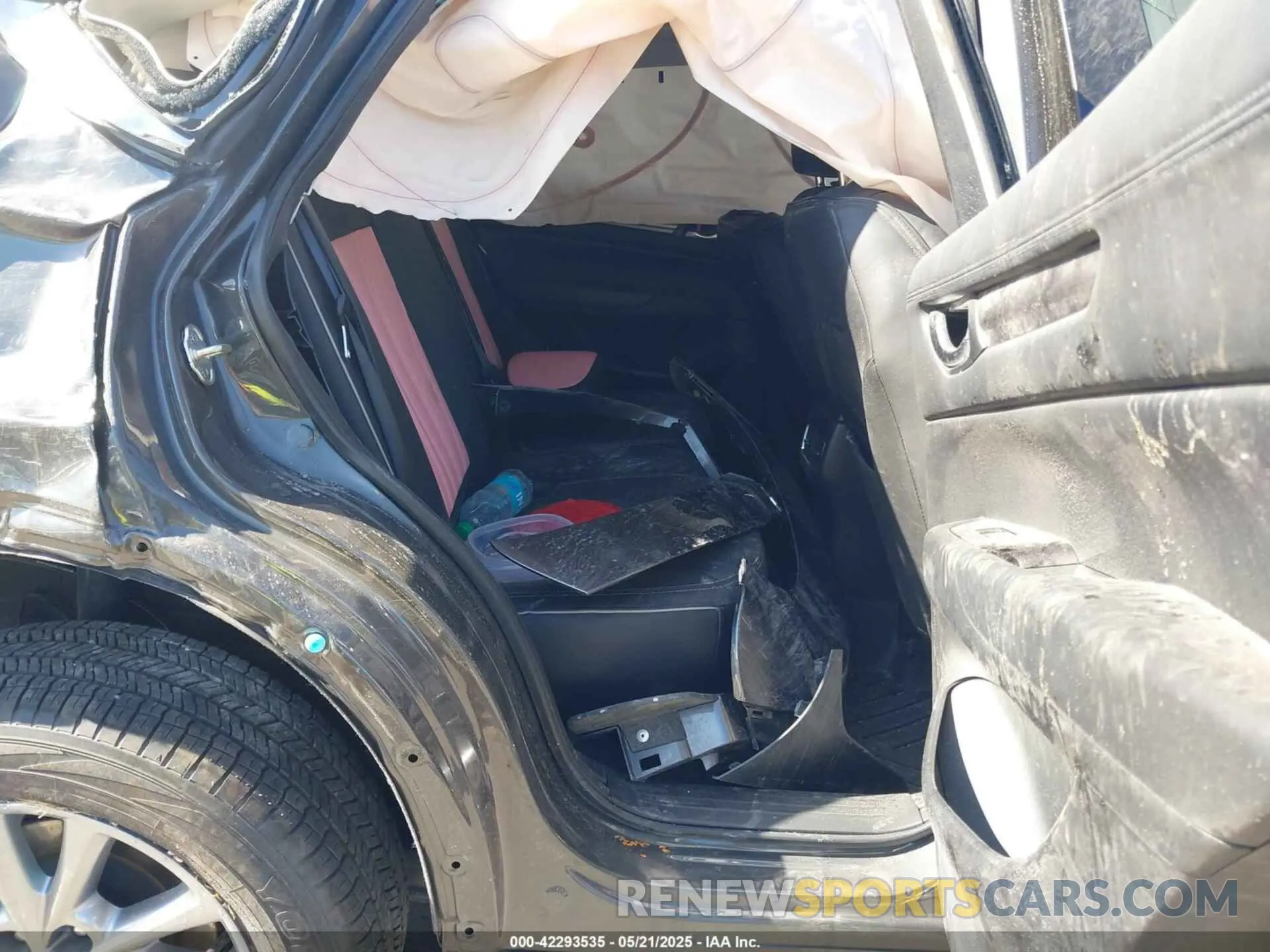 8 fotografías del automóvil dañado JM3KFBCL0S0628563 MAZDA CX-5 2025