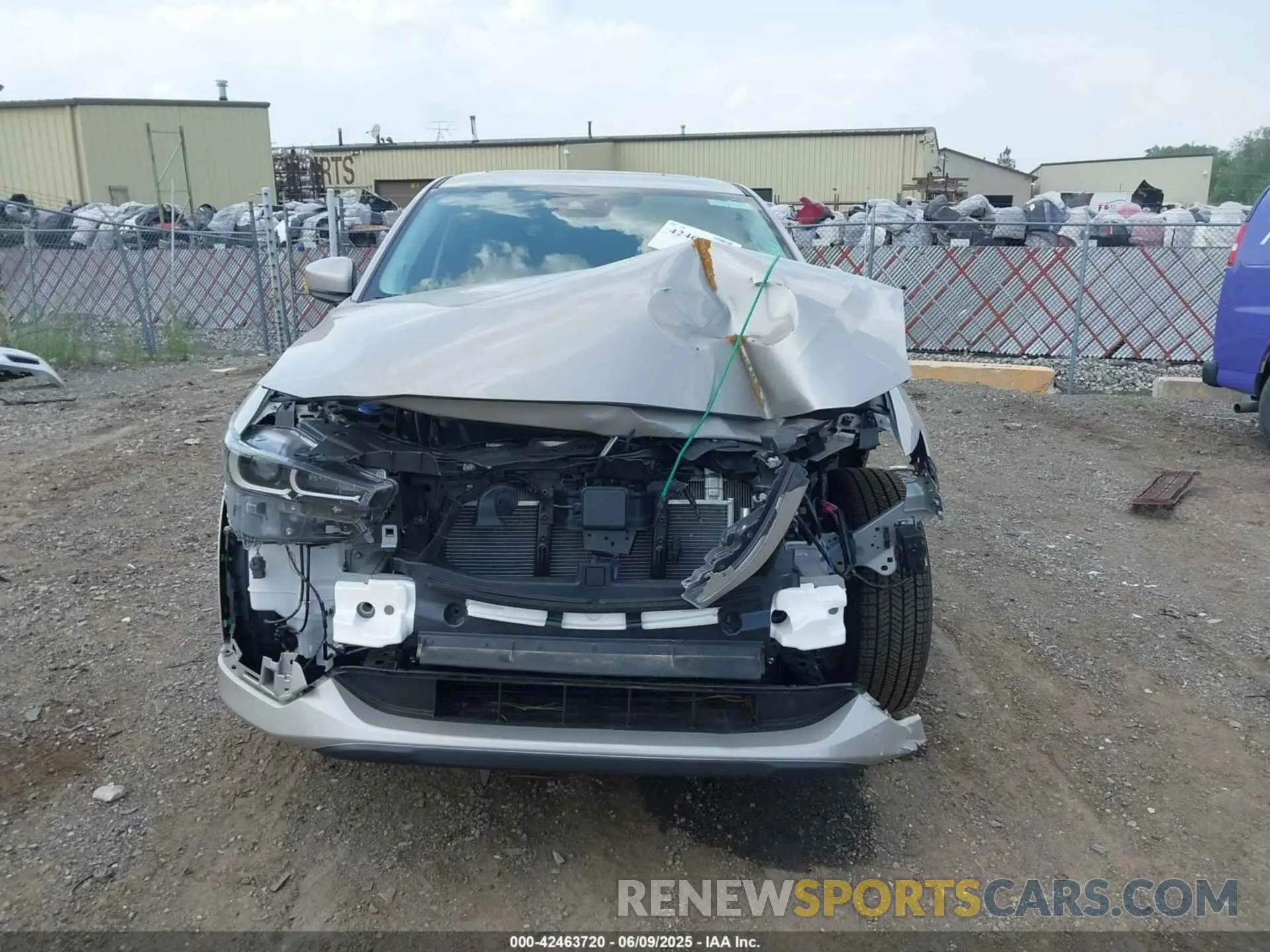 13 fotografías del automóvil dañado JM3KFBCL2S0584775 MAZDA CX-5 2025
