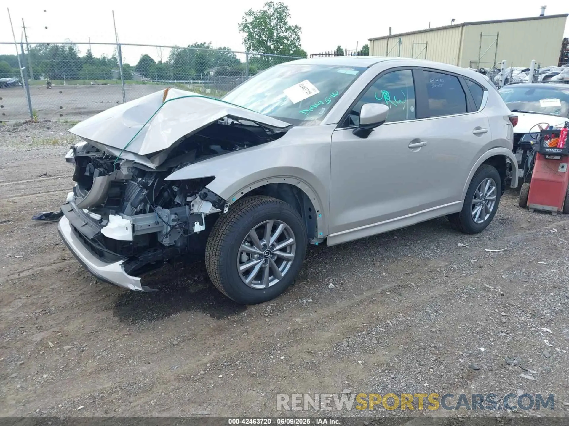 2 fotografías del automóvil dañado JM3KFBCL2S0584775 MAZDA CX-5 2025