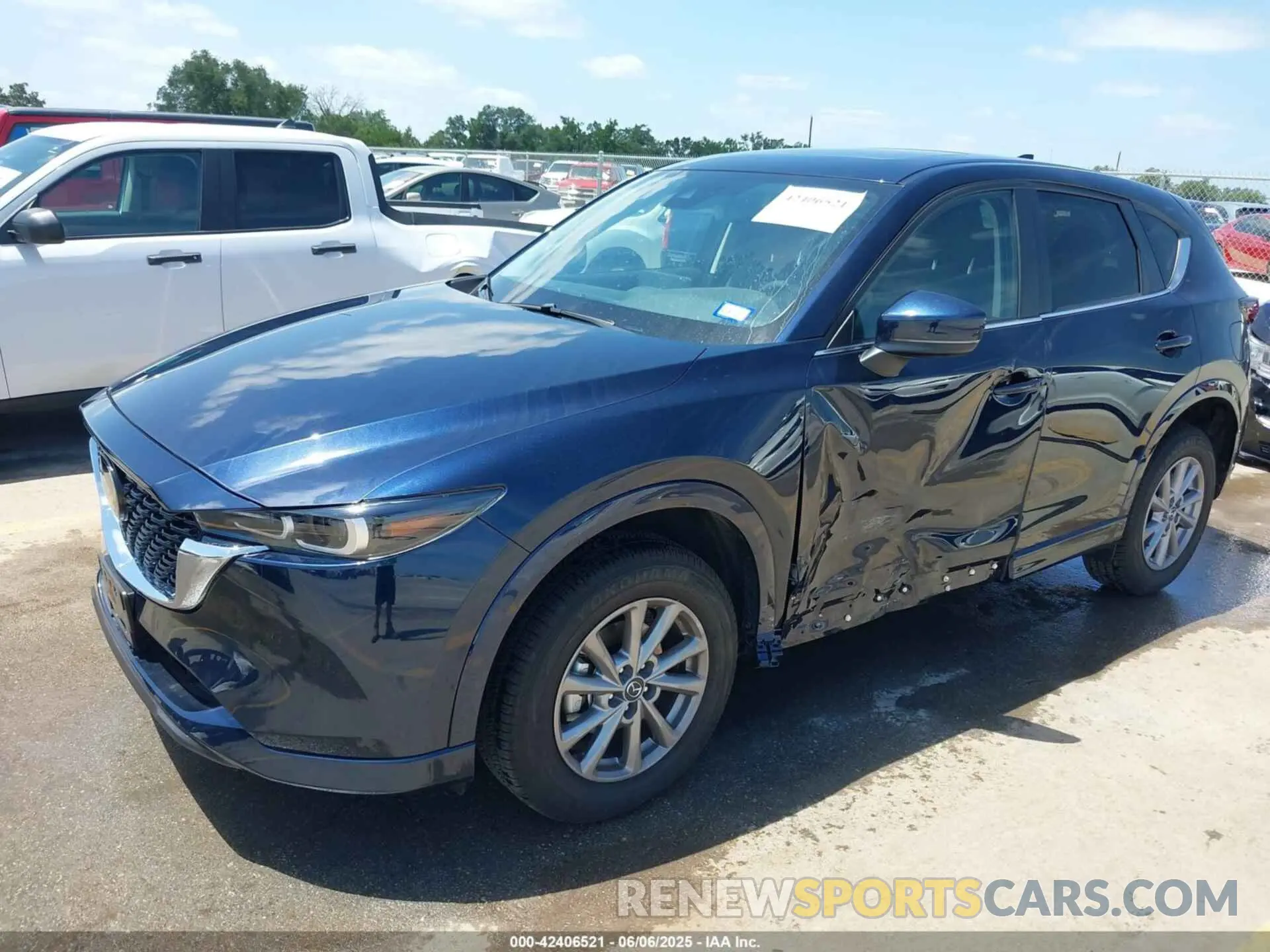 2 fotografías del automóvil dañado JM3KFBCL2S0592262 MAZDA CX-5 2025