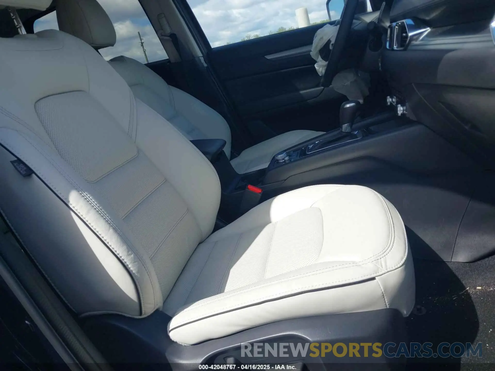 5 fotografías del automóvil dañado JM3KFBCL3S0586759 MAZDA CX-5 2025