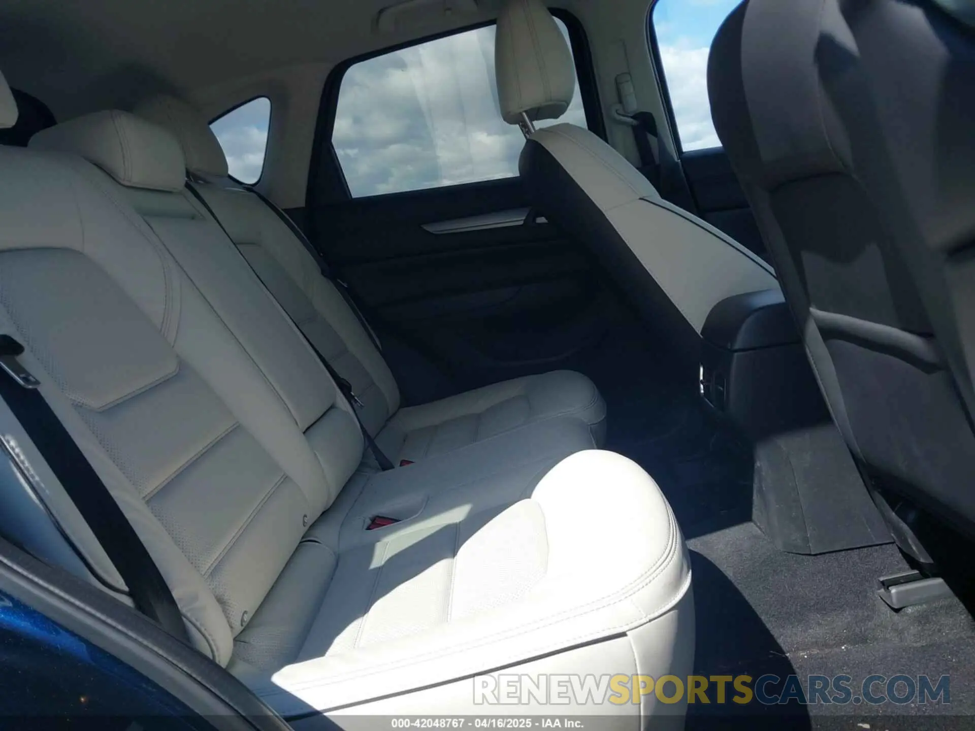 8 fotografías del automóvil dañado JM3KFBCL3S0586759 MAZDA CX-5 2025