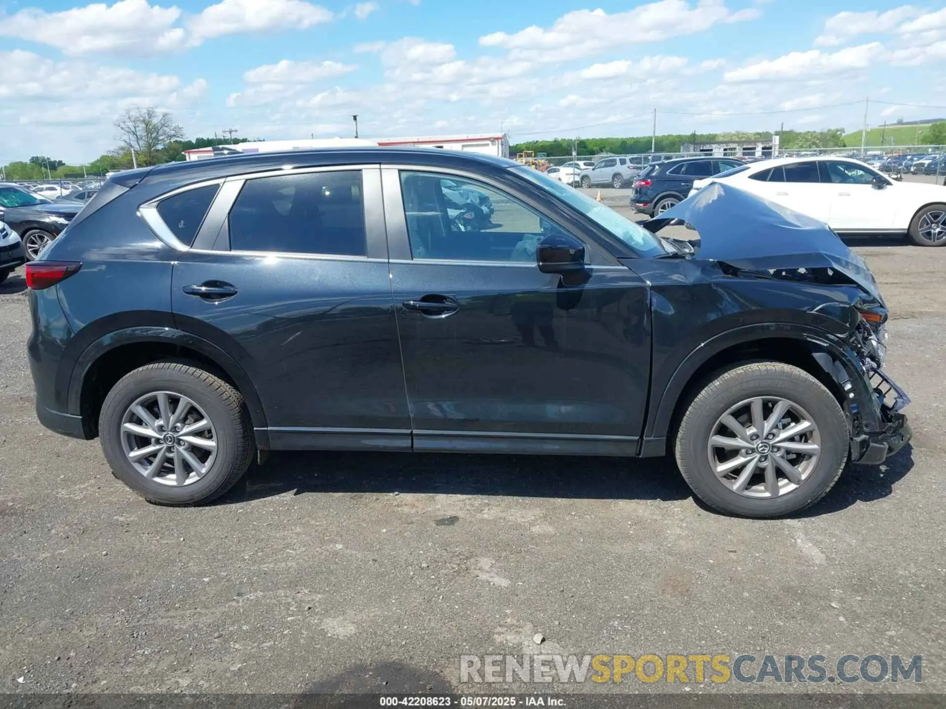 13 fotografías del automóvil dañado JM3KFBCL6S0573729 MAZDA CX-5 2025
