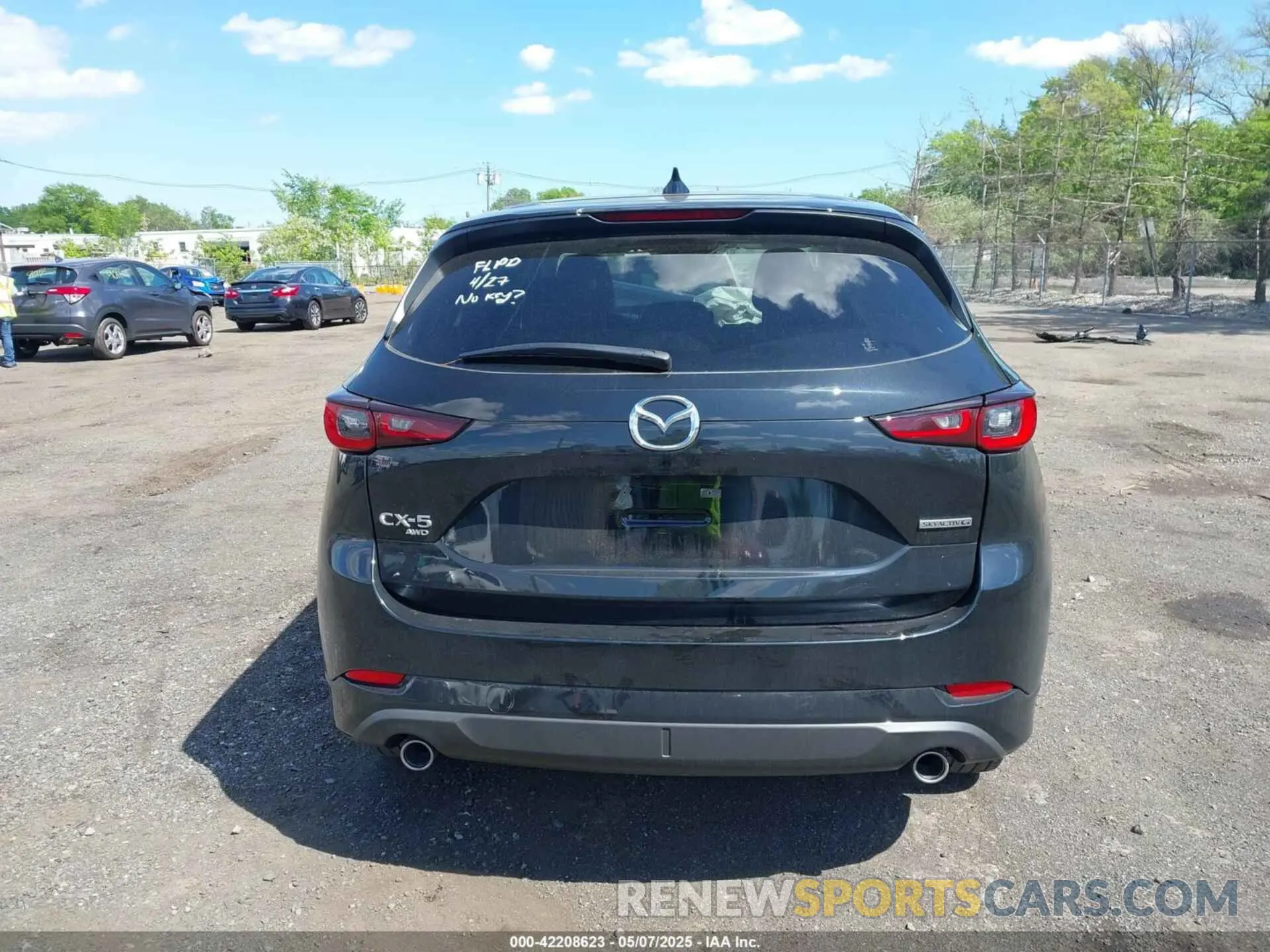 16 fotografías del automóvil dañado JM3KFBCL6S0573729 MAZDA CX-5 2025