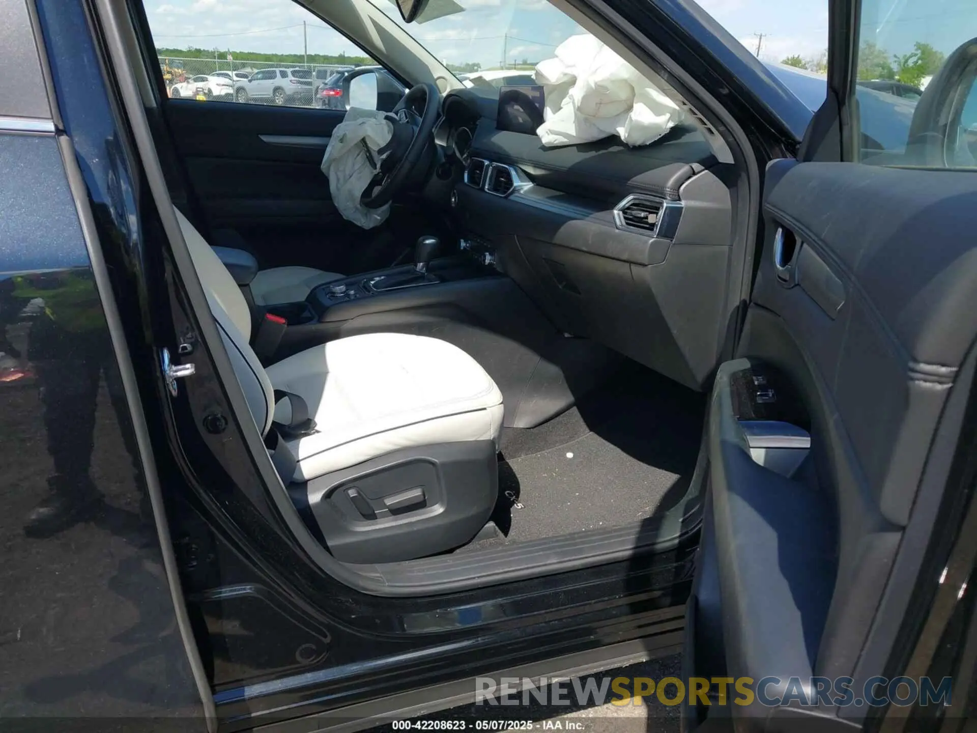 5 fotografías del automóvil dañado JM3KFBCL6S0573729 MAZDA CX-5 2025