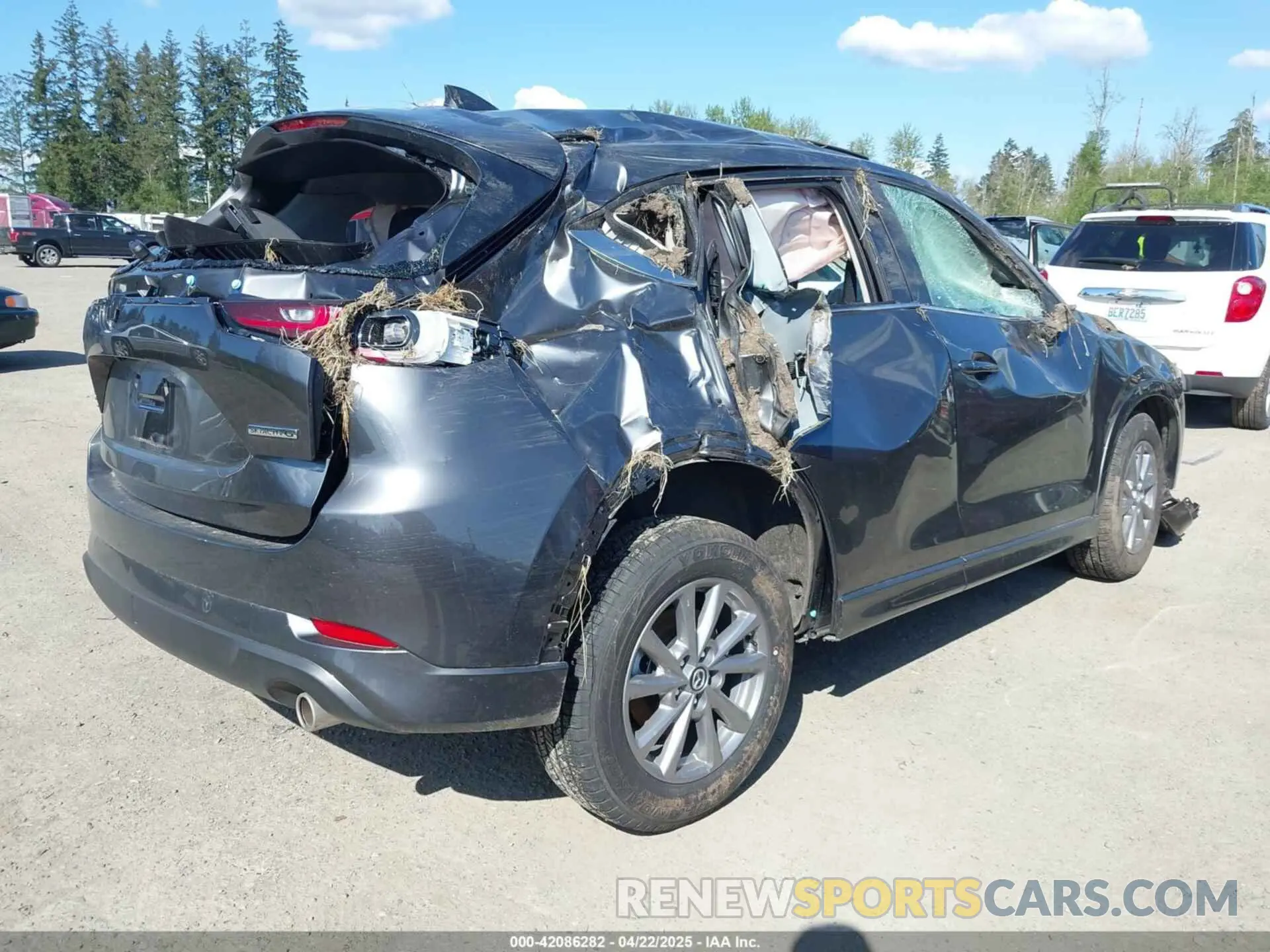 4 fotografías del automóvil dañado JM3KFBCL8S0603670 MAZDA CX-5 2025