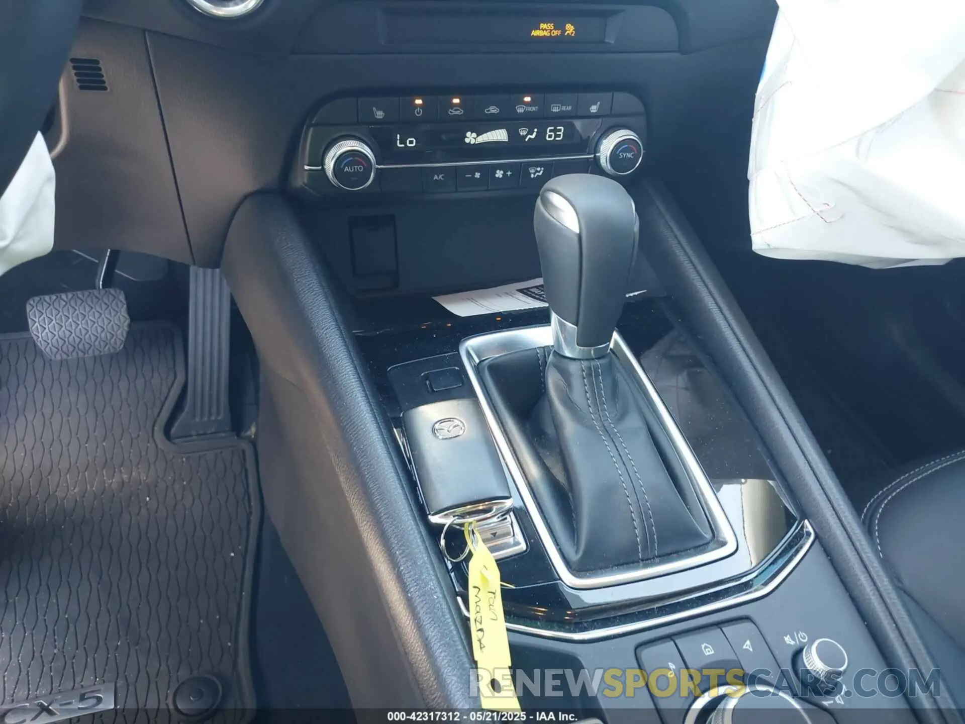 11 fotografías del automóvil dañado JM3KFBCL8S0626656 MAZDA CX-5 2025