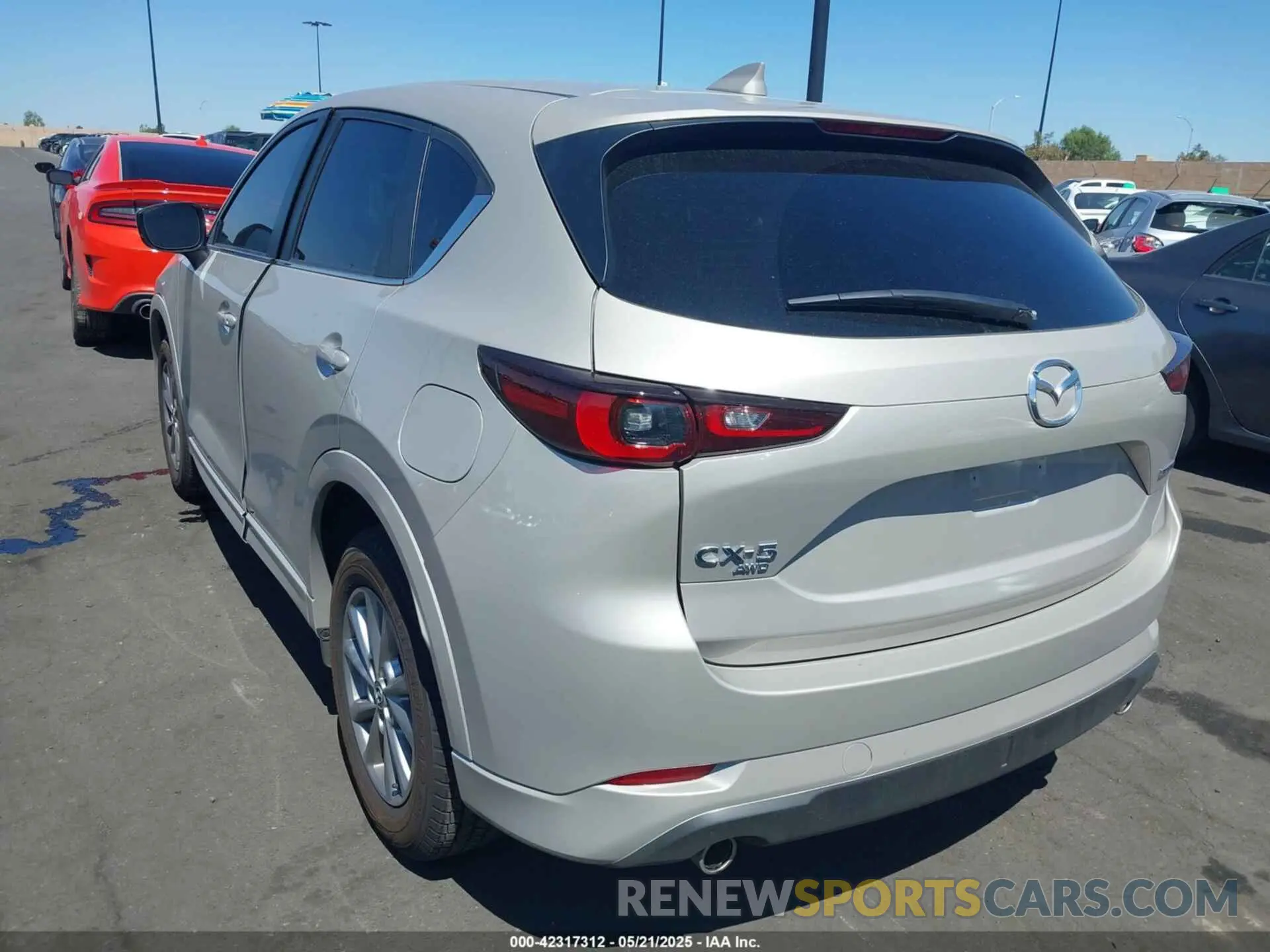 3 fotografías del automóvil dañado JM3KFBCL8S0626656 MAZDA CX-5 2025