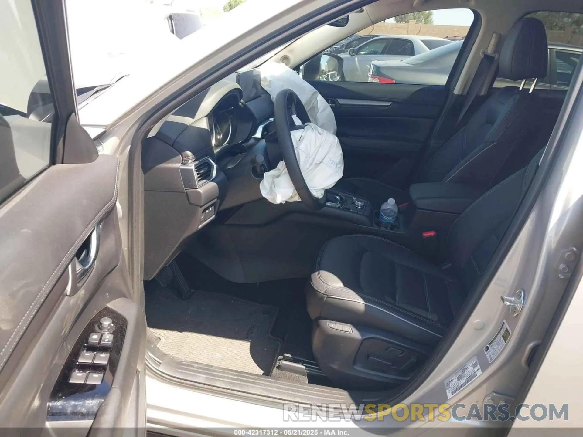 5 fotografías del automóvil dañado JM3KFBCL8S0626656 MAZDA CX-5 2025