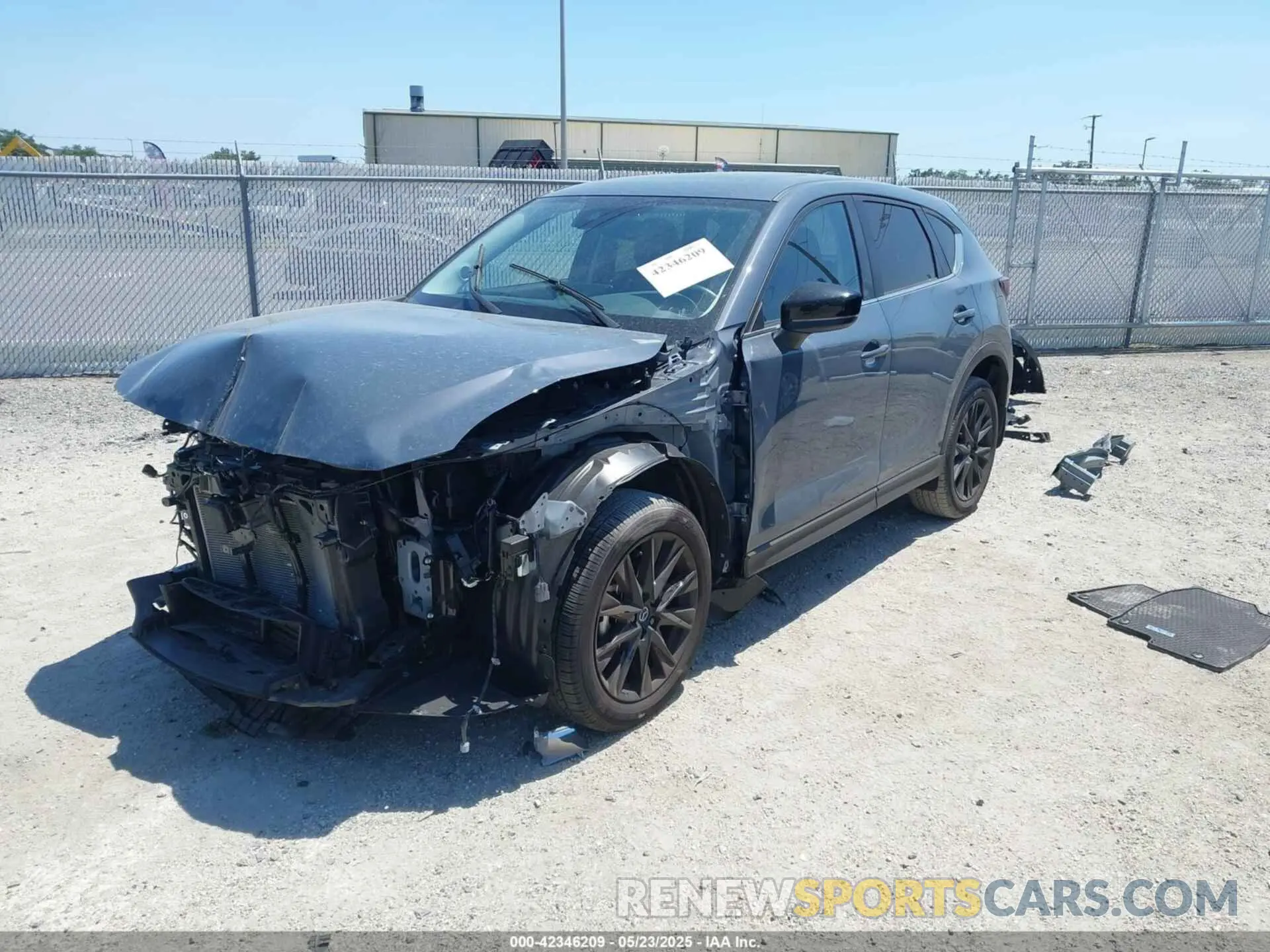 2 fotografías del automóvil dañado JM3KFBCM1S0580726 MAZDA CX-5 2025