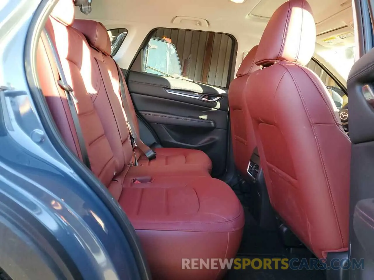 10 fotografías del automóvil dañado JM3KFBCM2S0572649 MAZDA CX-5 2025