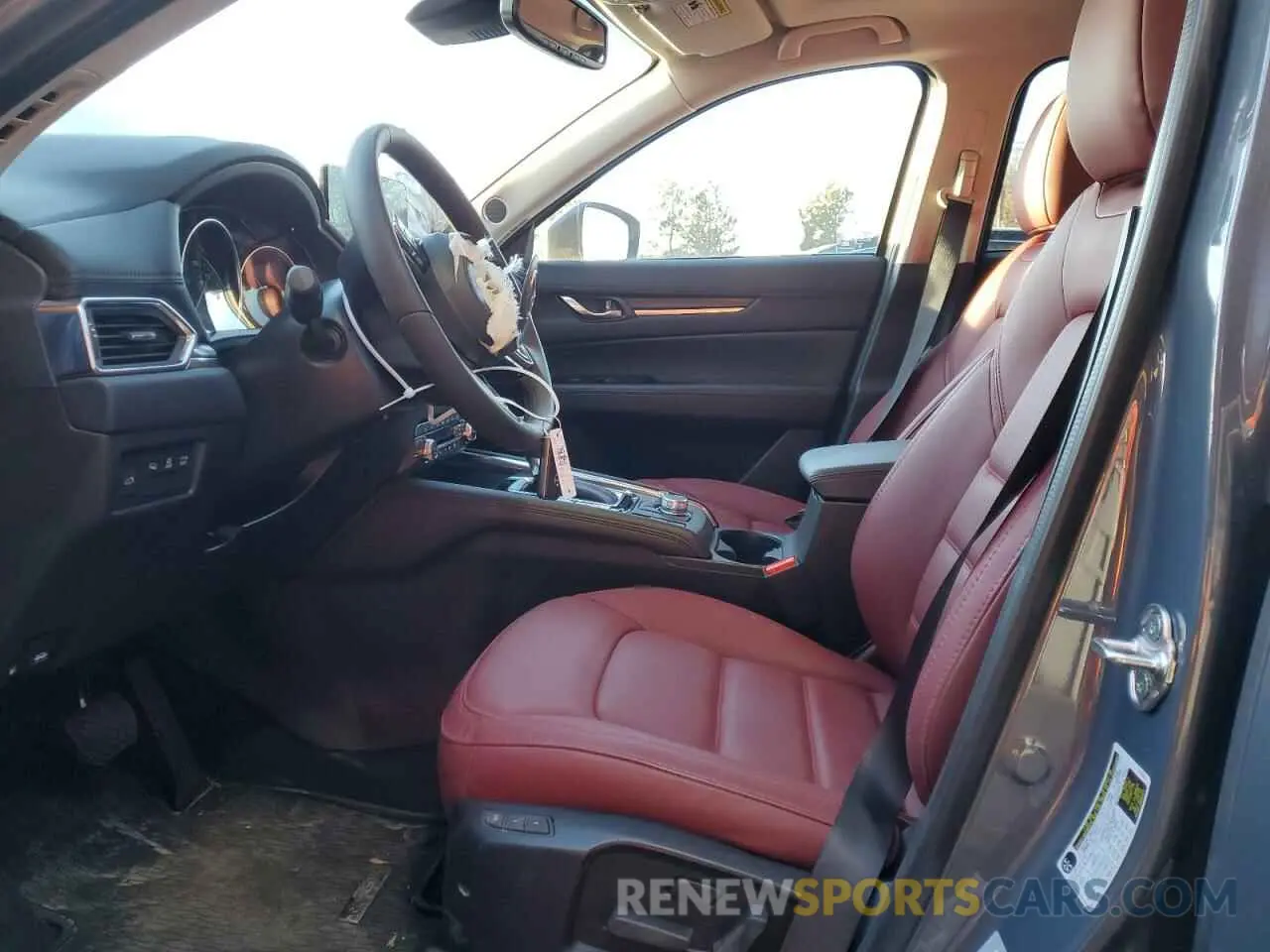 7 fotografías del automóvil dañado JM3KFBCM2S0572649 MAZDA CX-5 2025